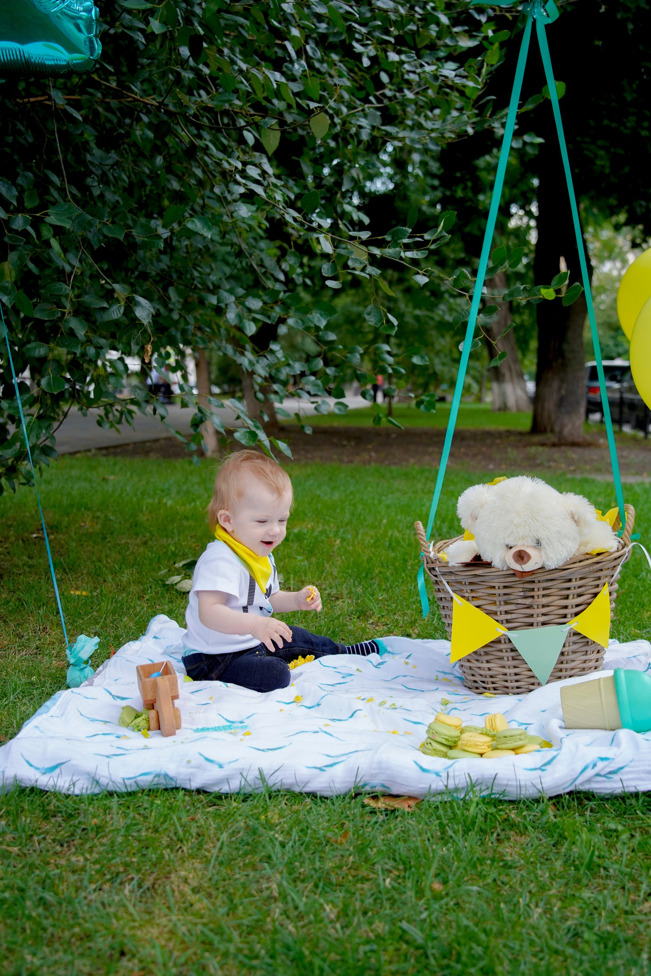 1 год)). Max Matvich and Victoria Basova are professionals in their field