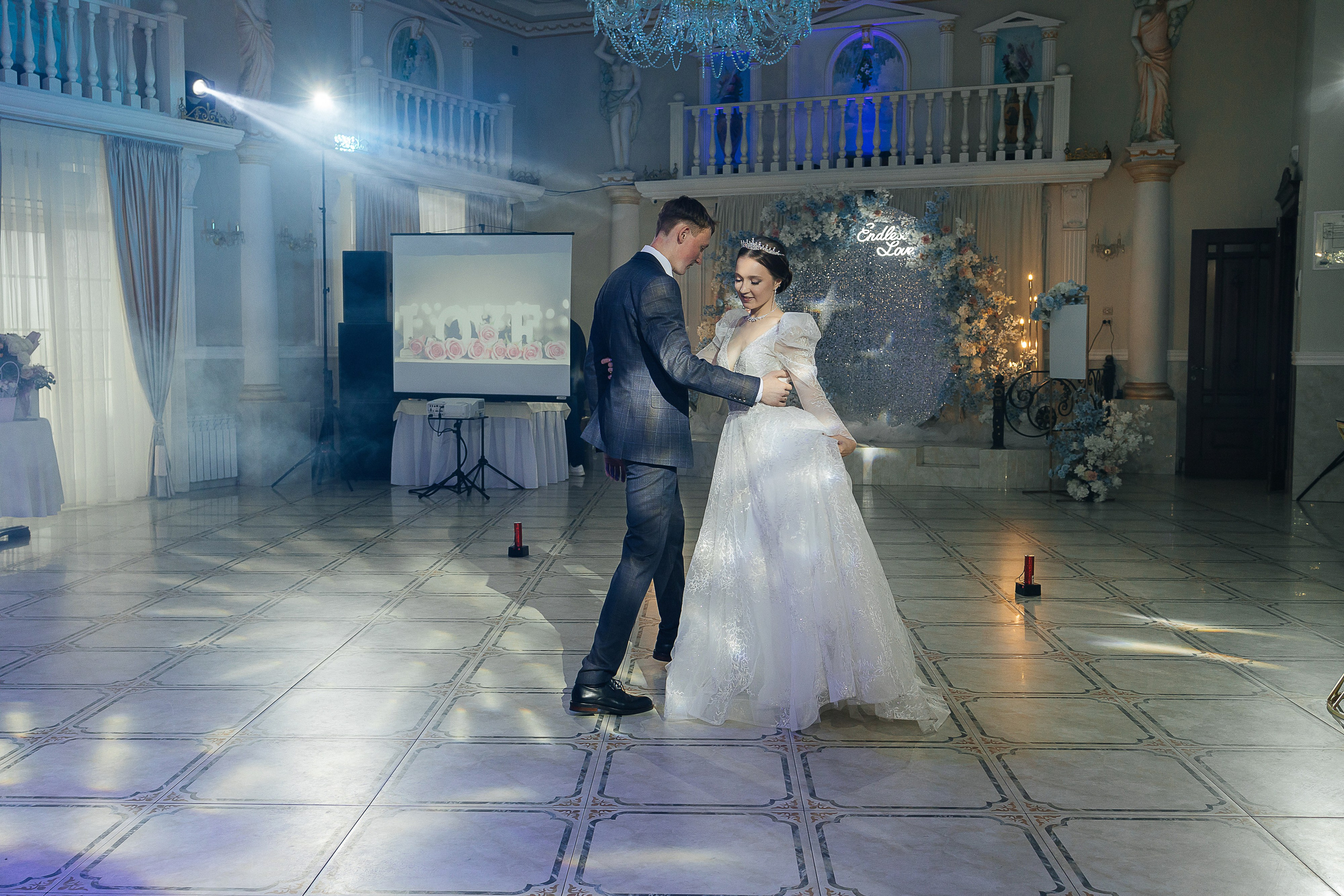 Романтическое утро невесты. Олег Сверчков | Свадебный фотограф Вологда