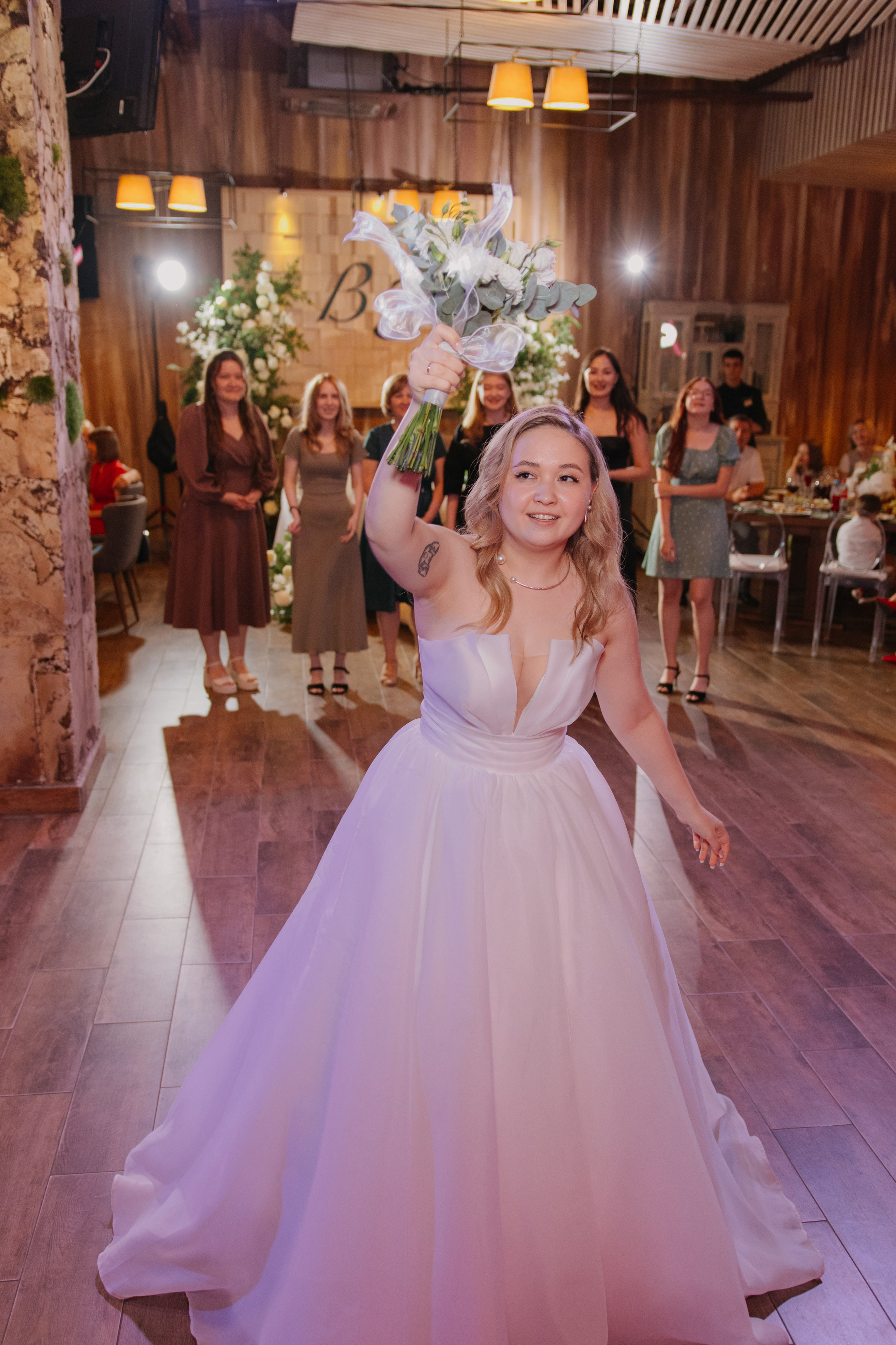 Профессиональный свадебный фотограф в Уфе от 3000 руб. Свадебный и семейный фотограф в Уфе и Башкирии Дмитрий Коломеец