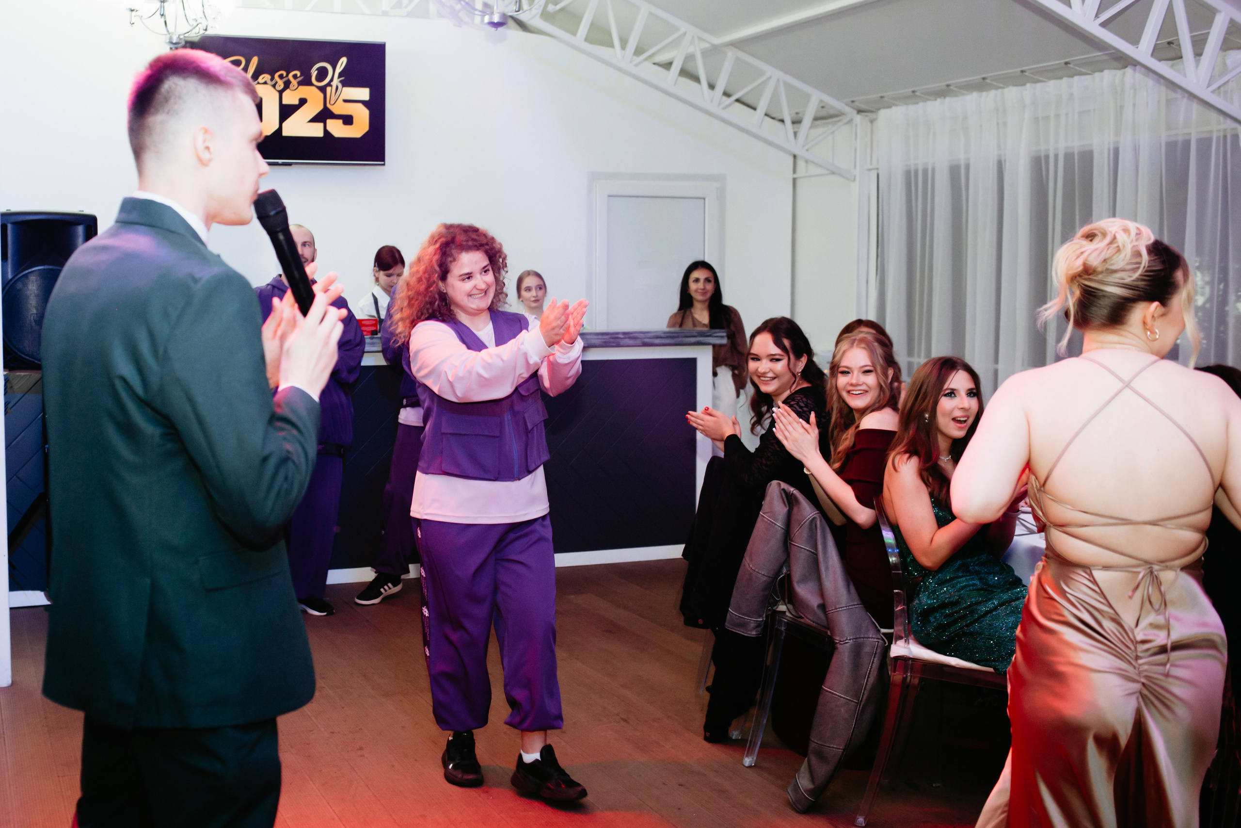 Выпускной 2025 (41 школа) 11 класс. Фотограф в Челябинске Ополихина Анна