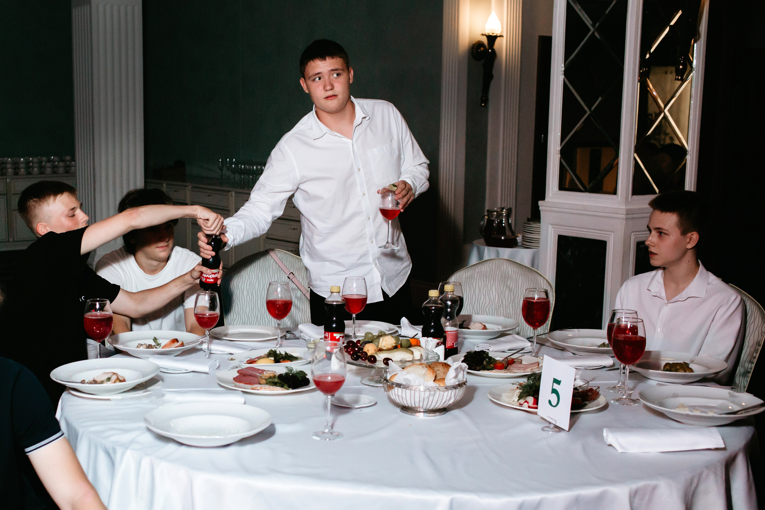 Выпускной 2025 (9класс) 124 школа. Фотограф в Челябинске Ополихина Анна