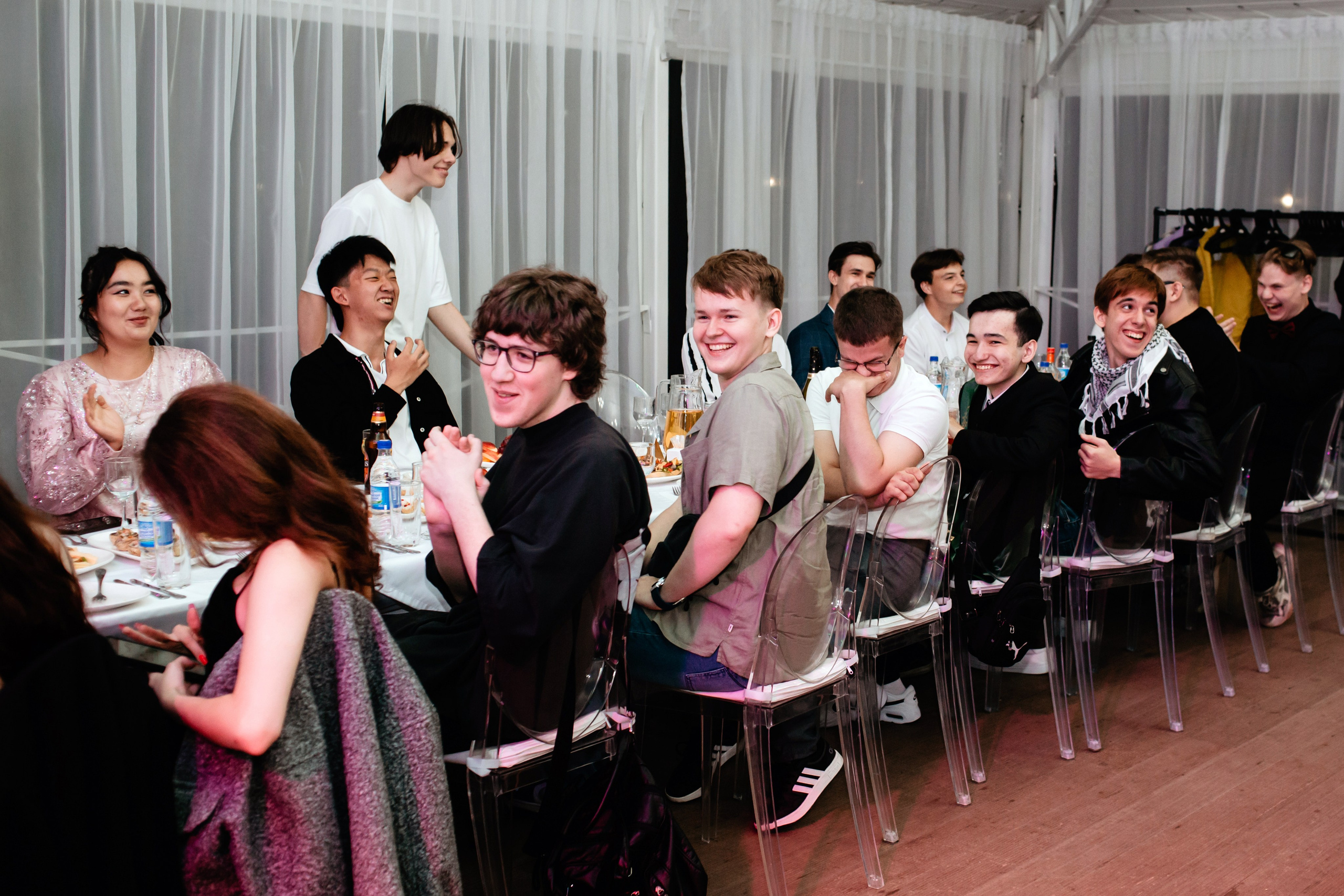 Выпускной 2025 (41 школа) 11 класс. Фотограф в Челябинске Ополихина Анна