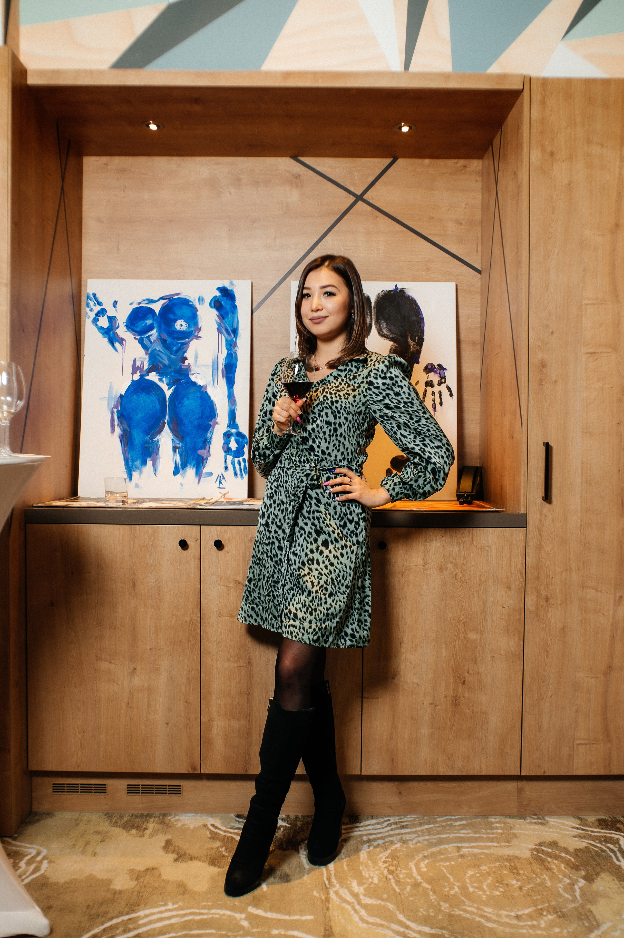 Рисуем телом, Карим COSMOS. Фотограф Нижний Новгород