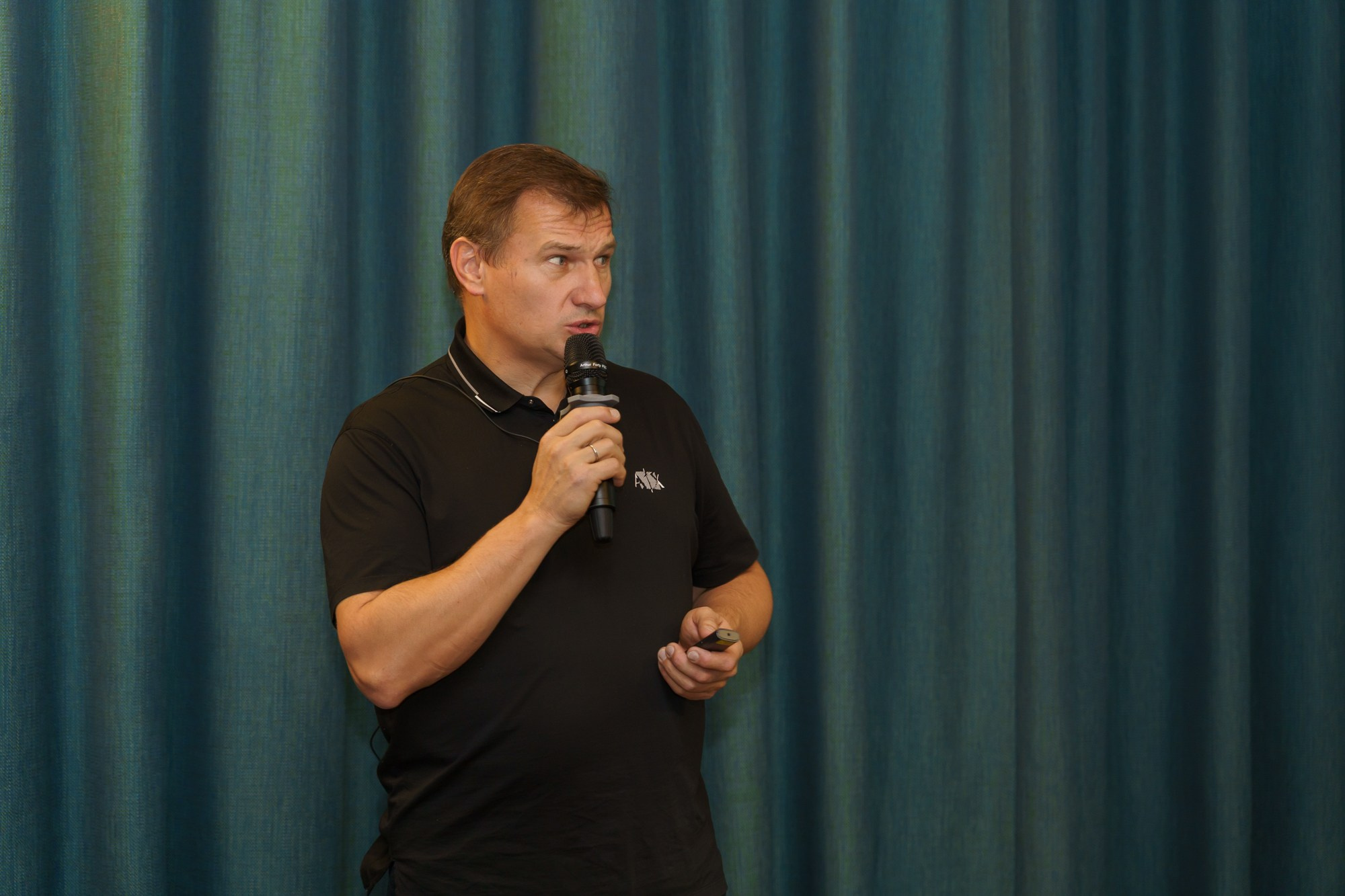 Выступление спикера. Photomantis