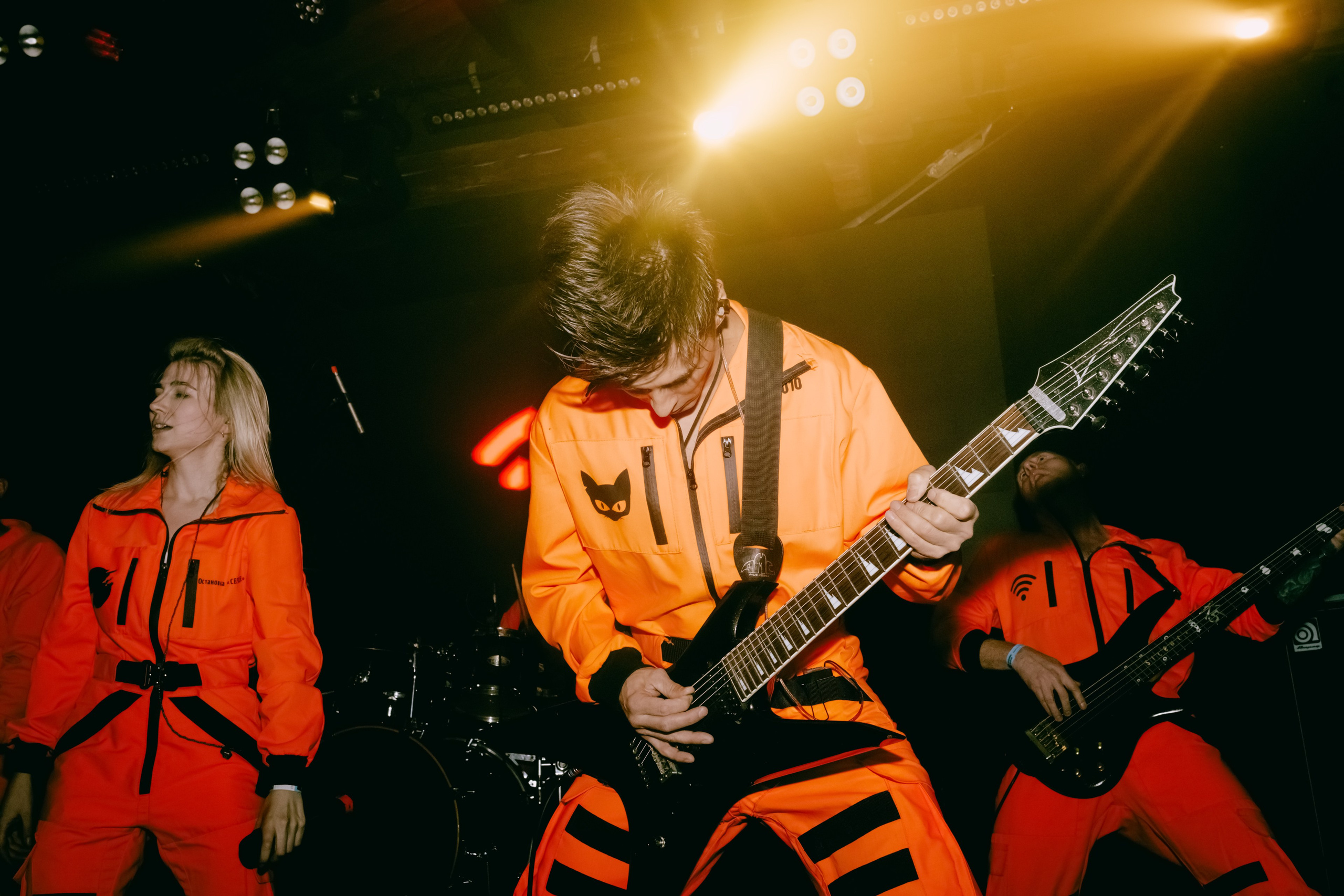 ПОСЛЕДНИЙ ПИОНЕР. Фотограф Елена Богачева (lenalena_na_na_na)