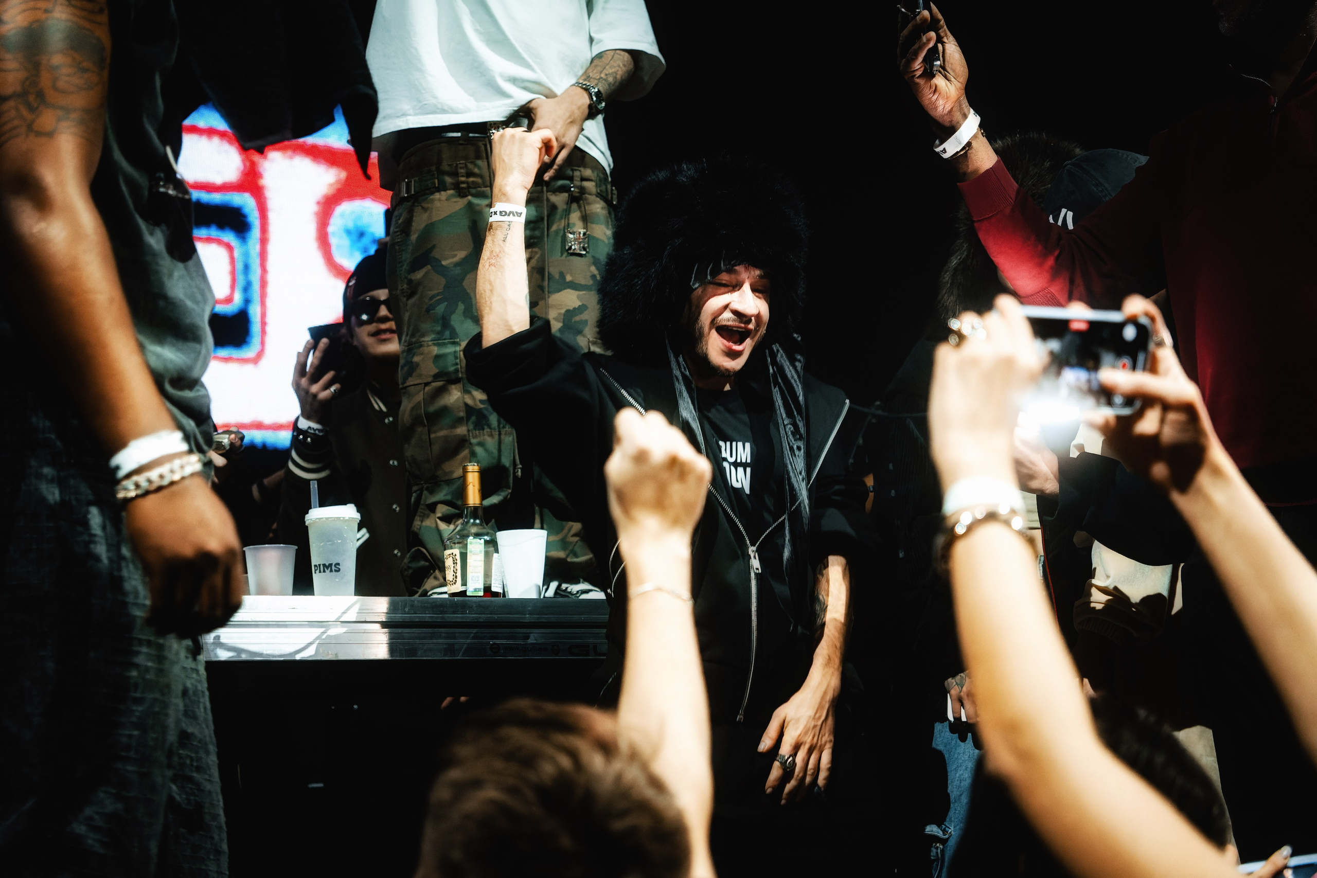 AVG x Desiigner в Tau 21.02.2025. Репортажный фотограф и видеограф в Москве