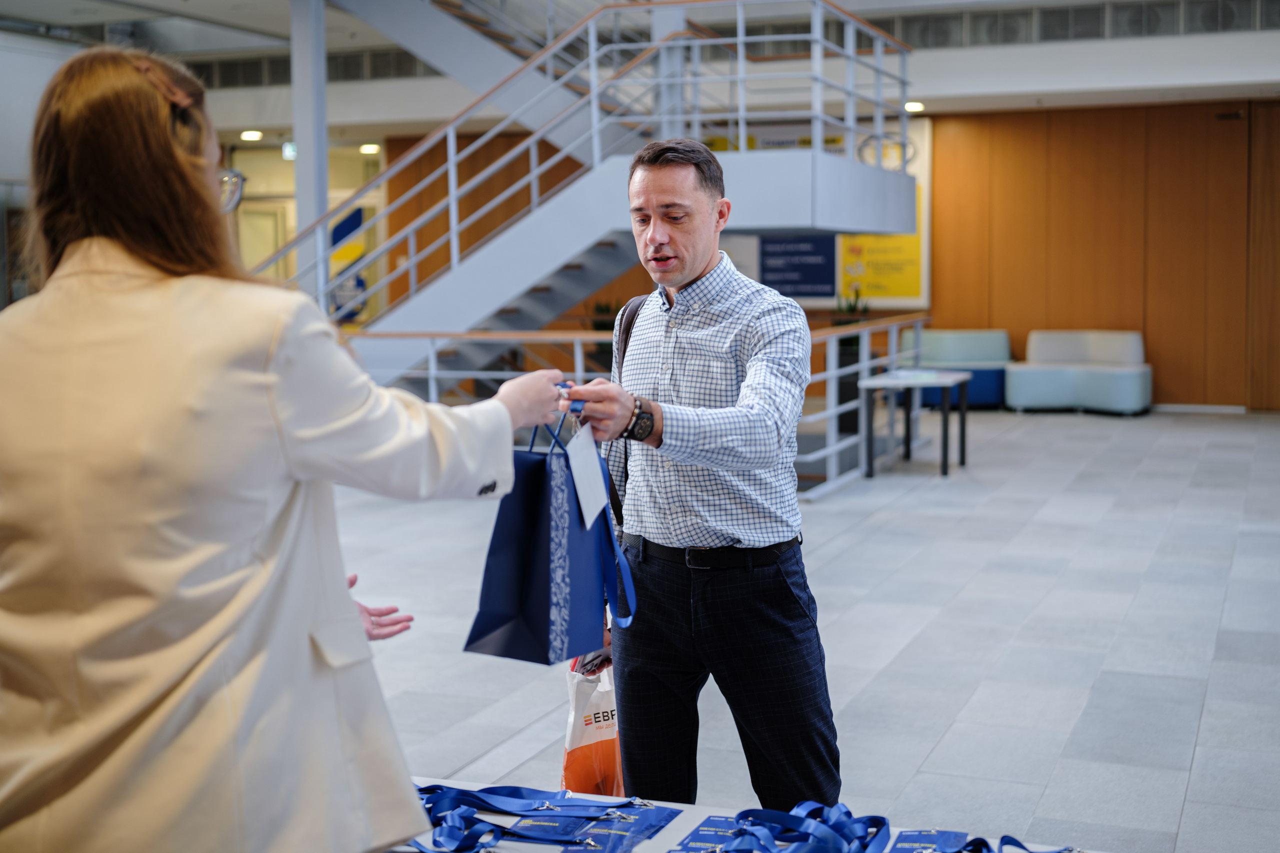 METRO. Репортажный и портретный фотограф в Москве Илья Спиридонов