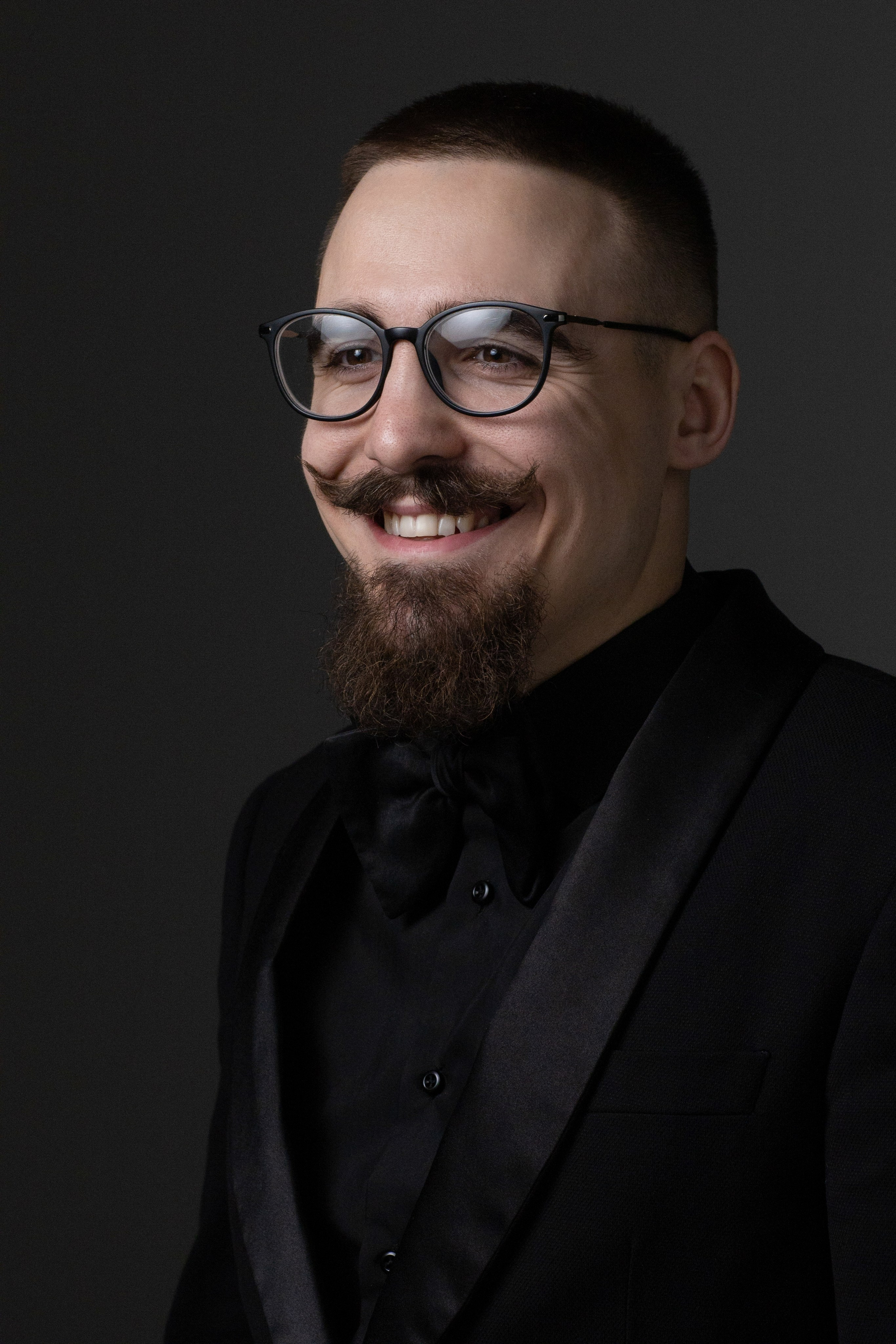 Артур. Свадебные фотографы в г. Сургут Маркова Наталья и Замахина Елена