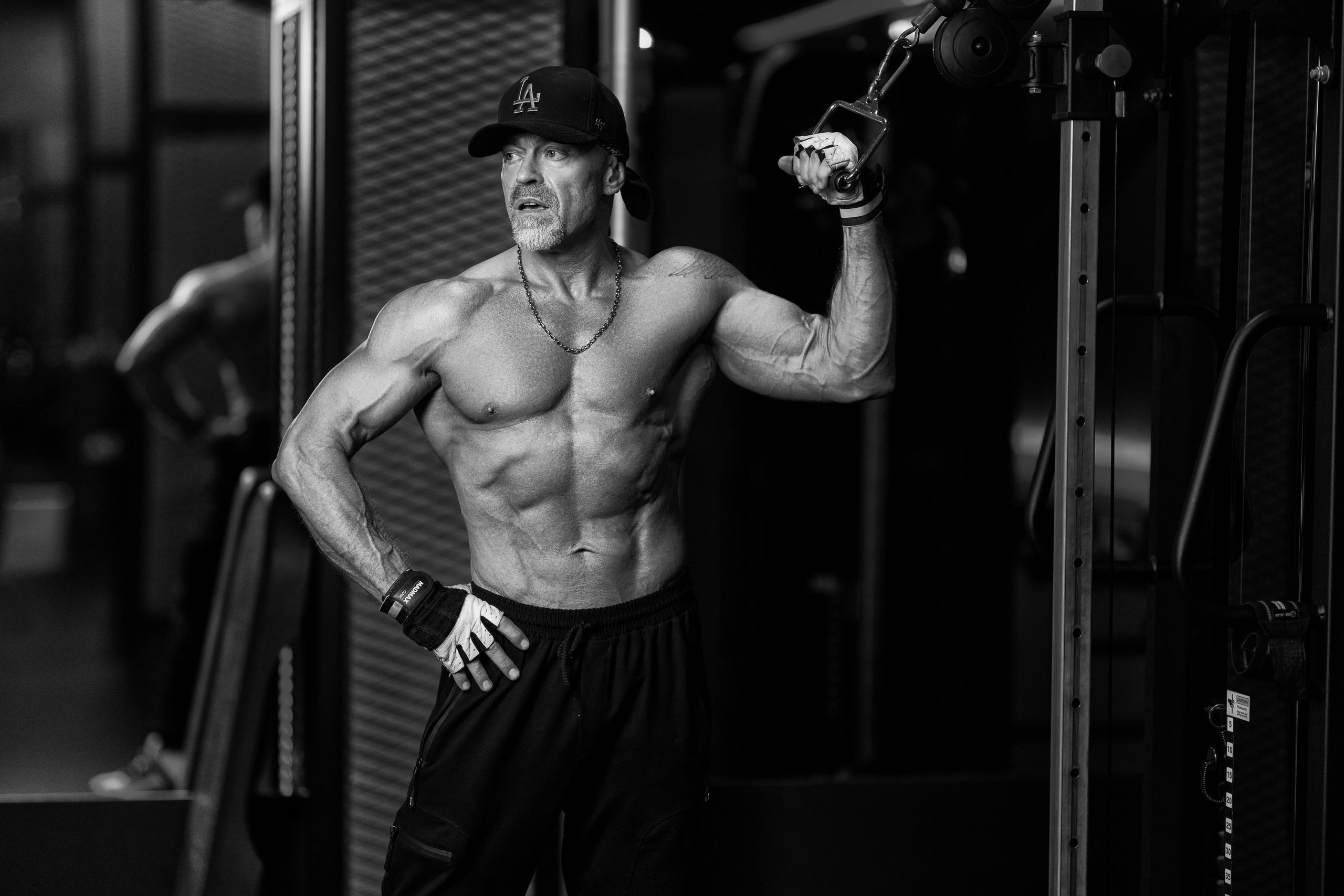 Съемка с Александром в тренажерном зале для контента. Дмитрий Шульгин, портретный фотограф в Воронеже