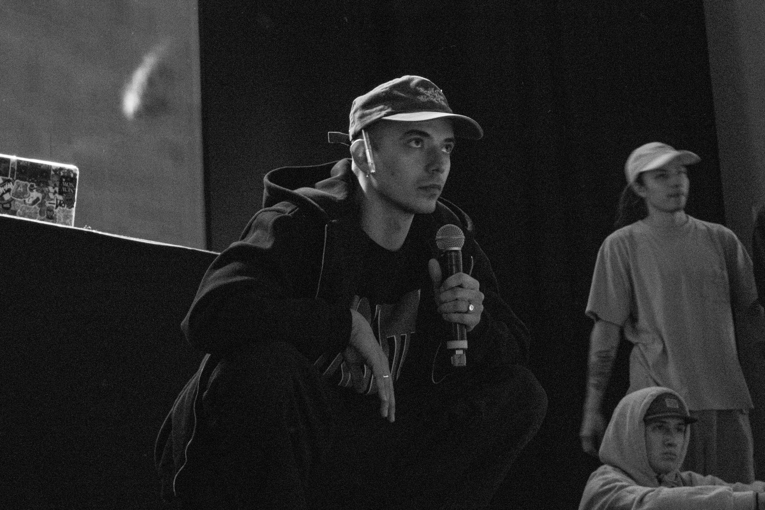 LORDS OF THE UNDERGROUND 27/10/25 (@youlovebu). Соня бу тебя сфоткала