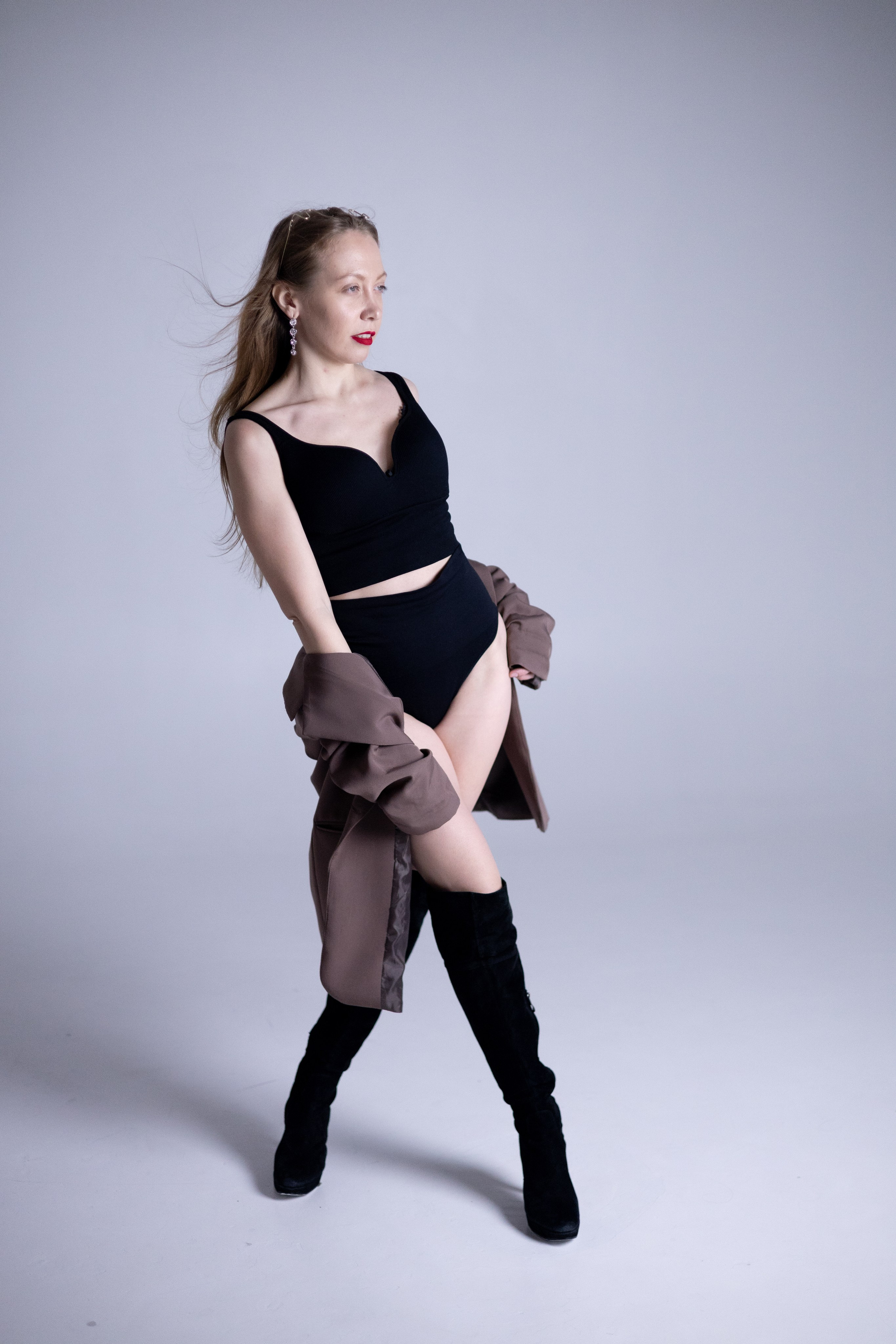 ЖЕНСКИЕ ПОРТРЕТЫ СТУДИЯ 2026. Фотограф Красноярск съемки лавстори, фотосессия в студии, портретная съемка, творческие фотосессии