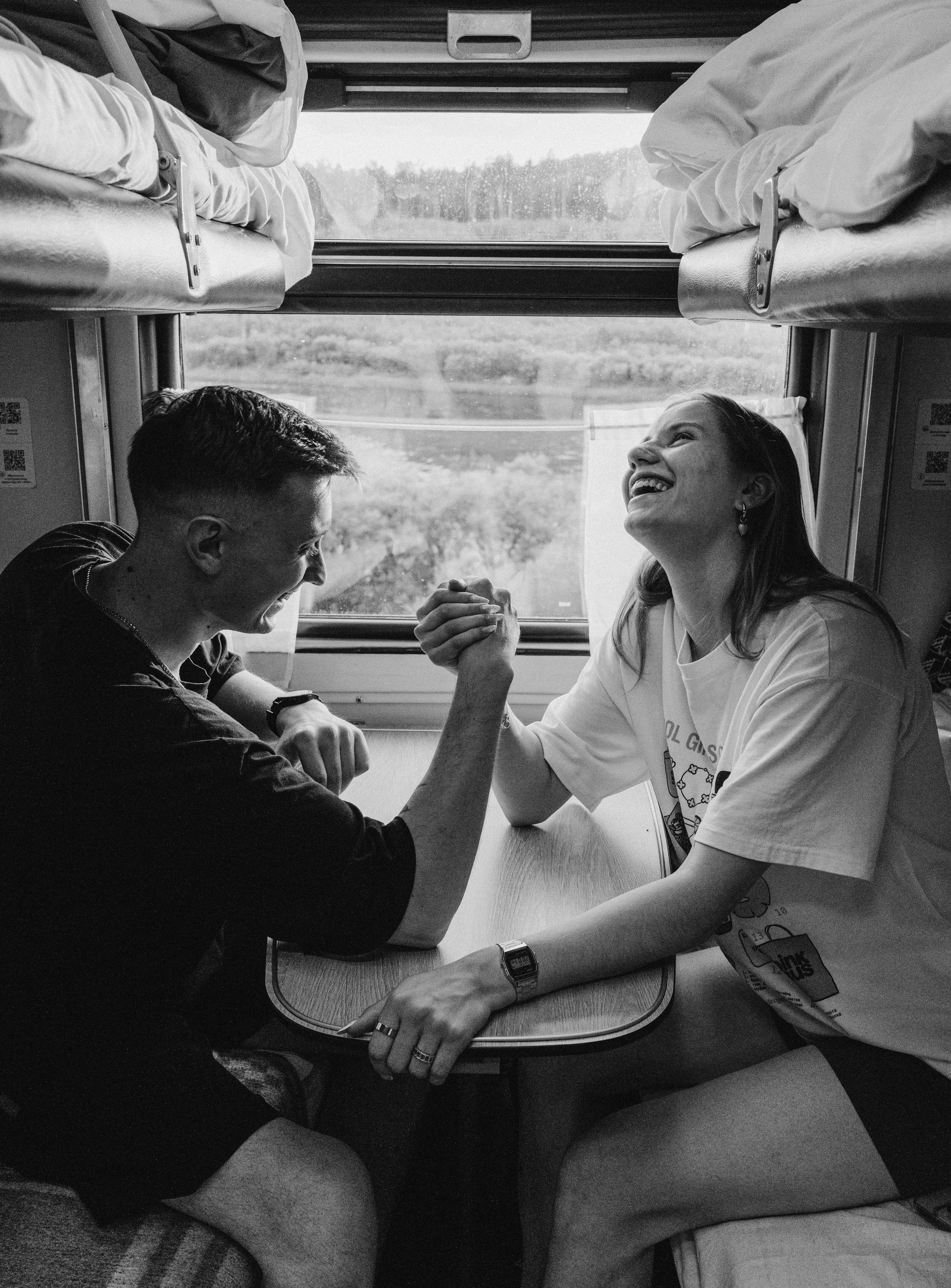 Парная фотосессия в поезде. Фотограф в Санкт-Петербурге Федосова Елизавета