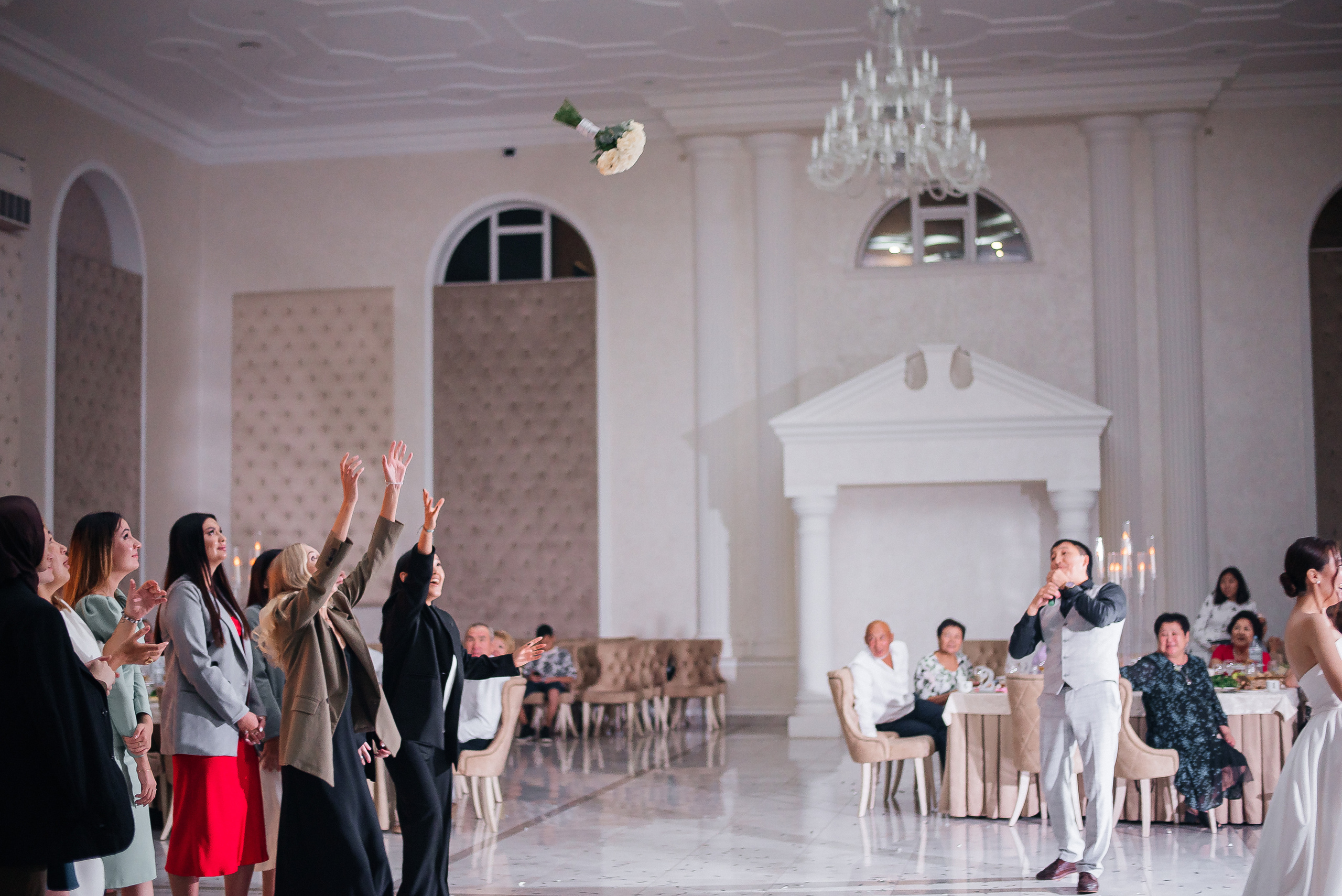 Дамир и Елизавета. Свадебные фотограф и видеограф в Саратове