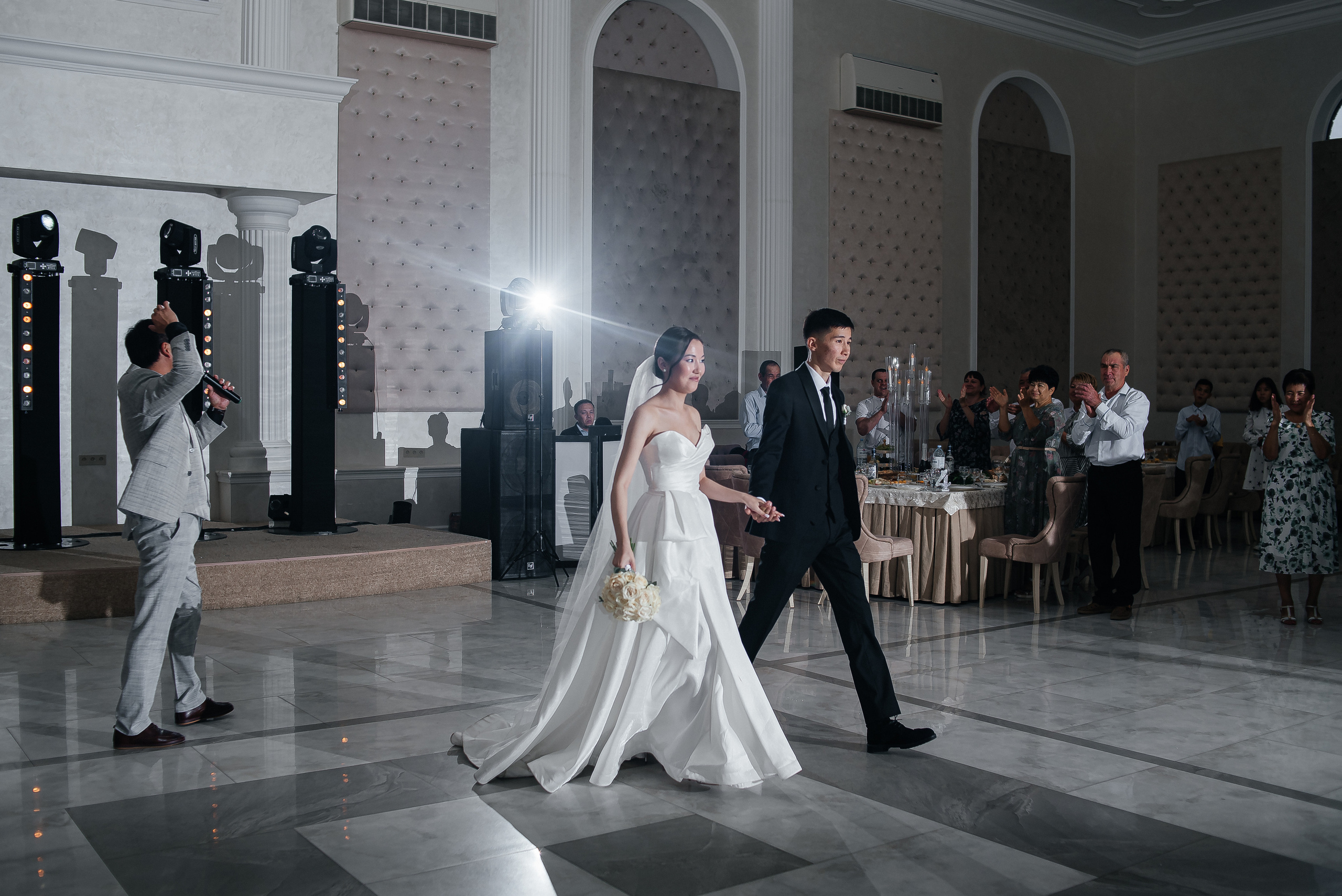 Дамир и Елизавета. Свадебные фотограф и видеограф в Саратове