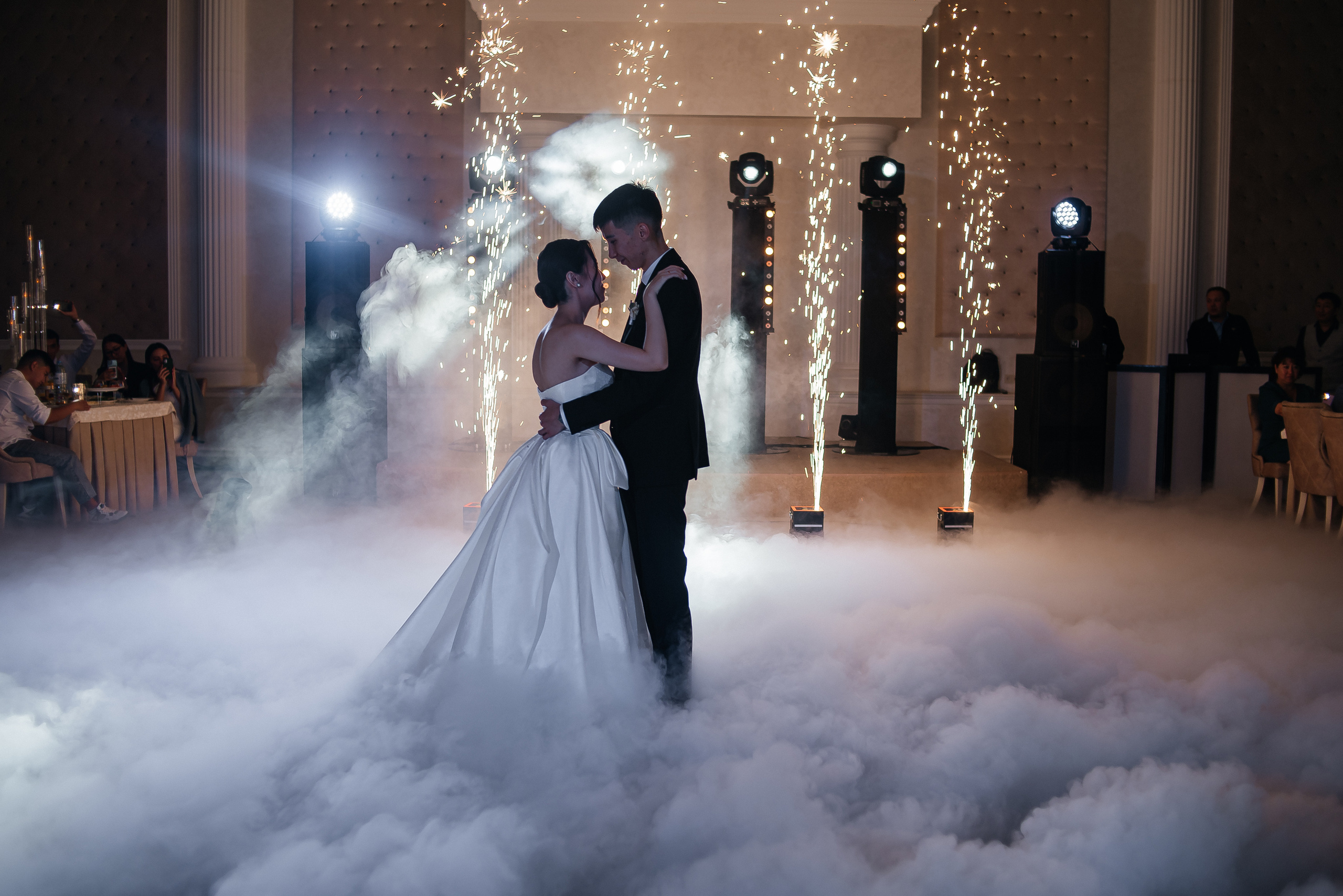 Дамир и Елизавета. Свадебные фотограф и видеограф в Саратове