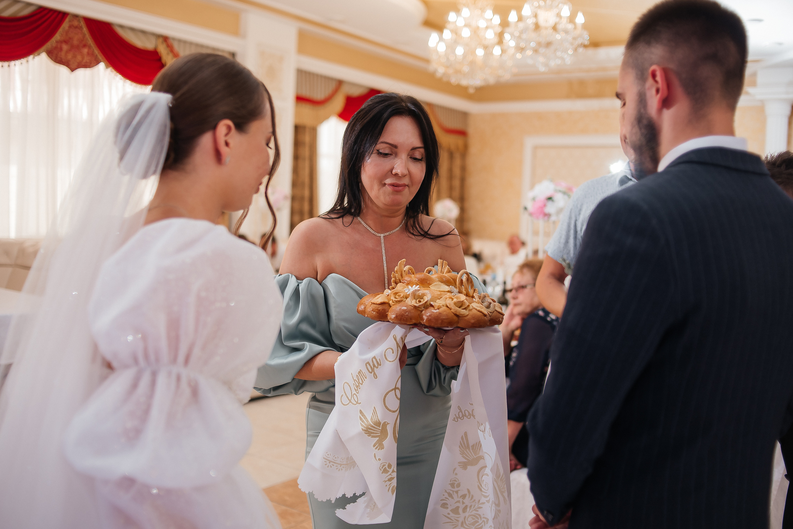 Ярослав и Анастасия. Свадебные фотограф и видеограф в Саратове