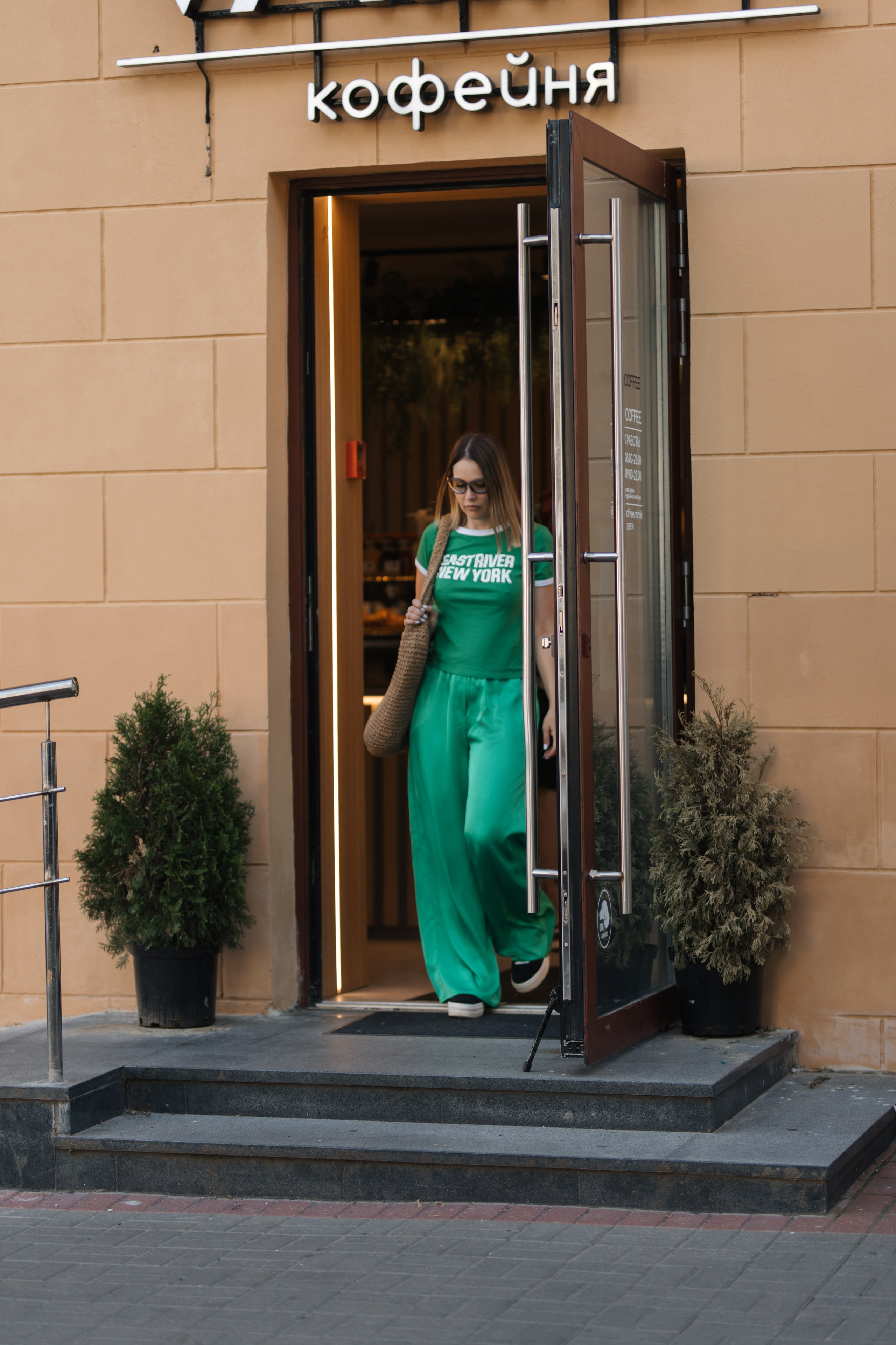 Фотосессия на улице с Оксаной