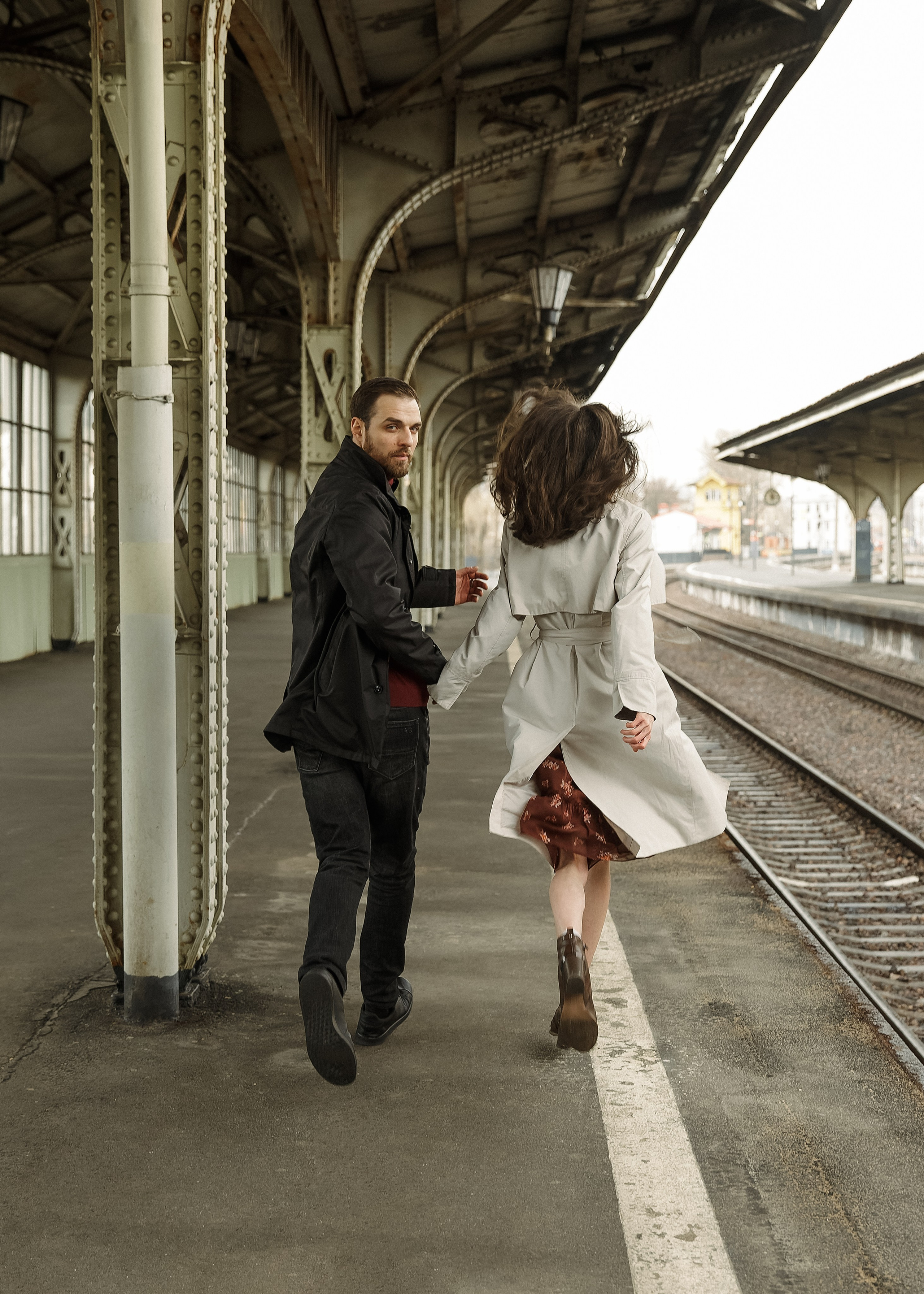 Лиза и Михаил — лав стори на Витебском вокзале. Свадебный и портретный фотограф в Санкт-Петербурге Анна Демьянова