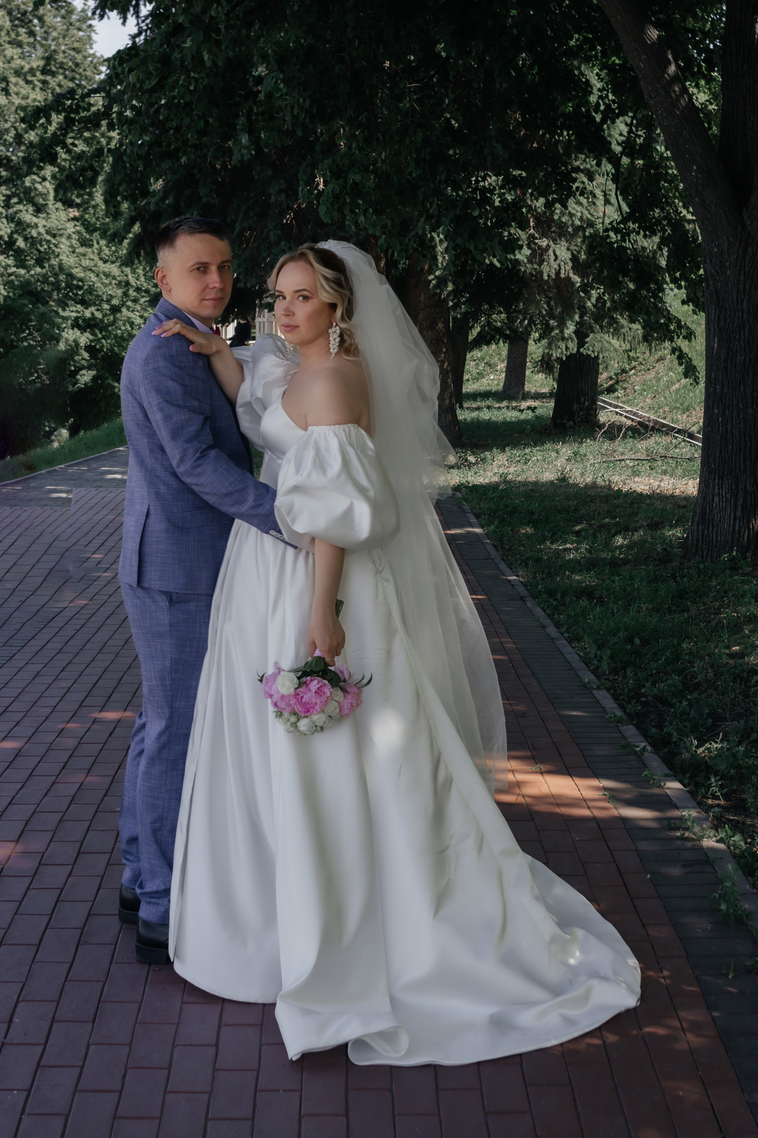 Свадебная прогулка в центре Нижнего Новгорода и по улице Рождественская. Свадебный фотограф и фотограф Love-Store в Нижнем Новгороде Анастасия