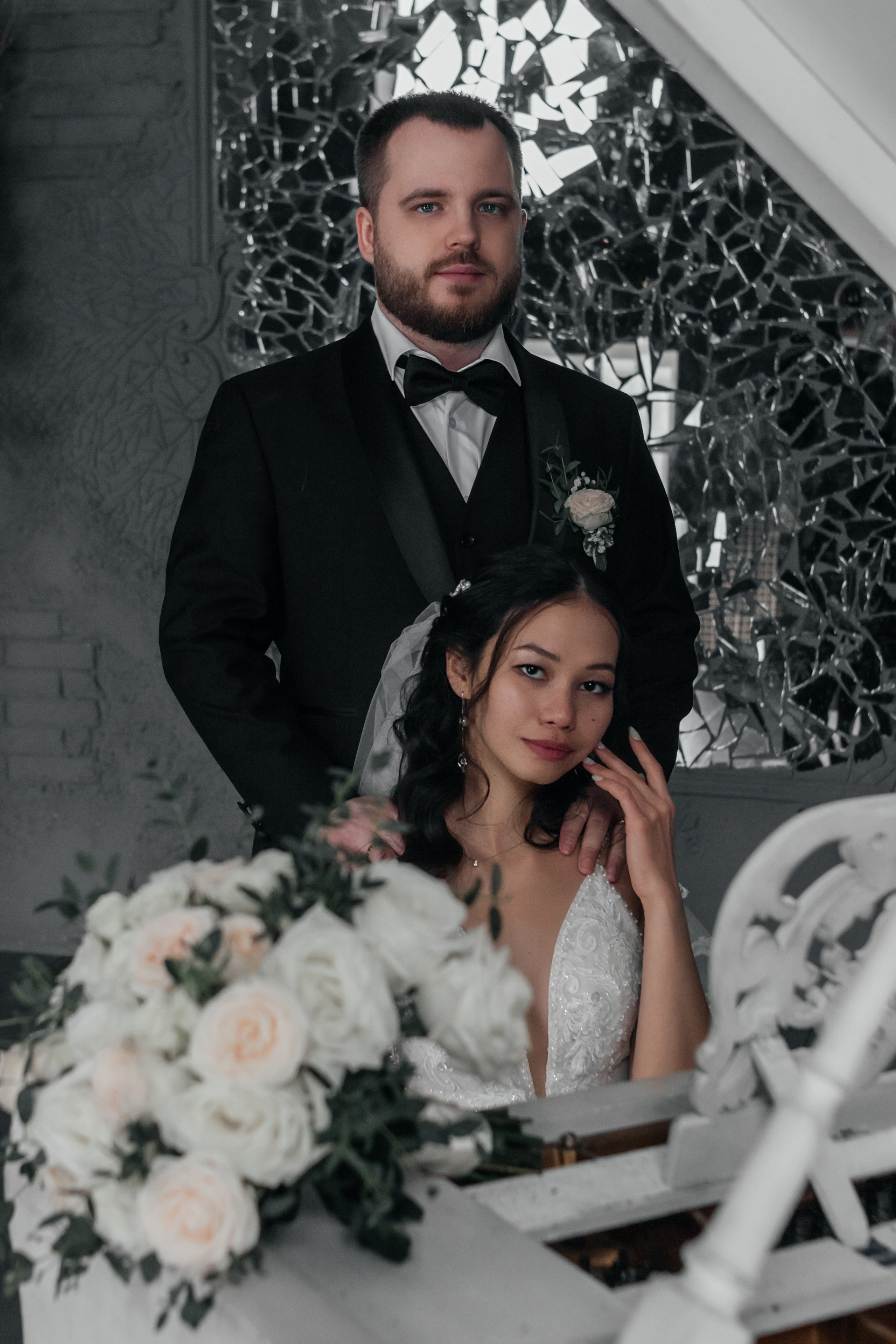 Свадебная прогулка в фотостудии Акт первый и регистрация брака в Автозаводском Доме Бракосочетания. Свадебный фотограф и фотограф Love-Store в Нижнем Новгороде Анастасия