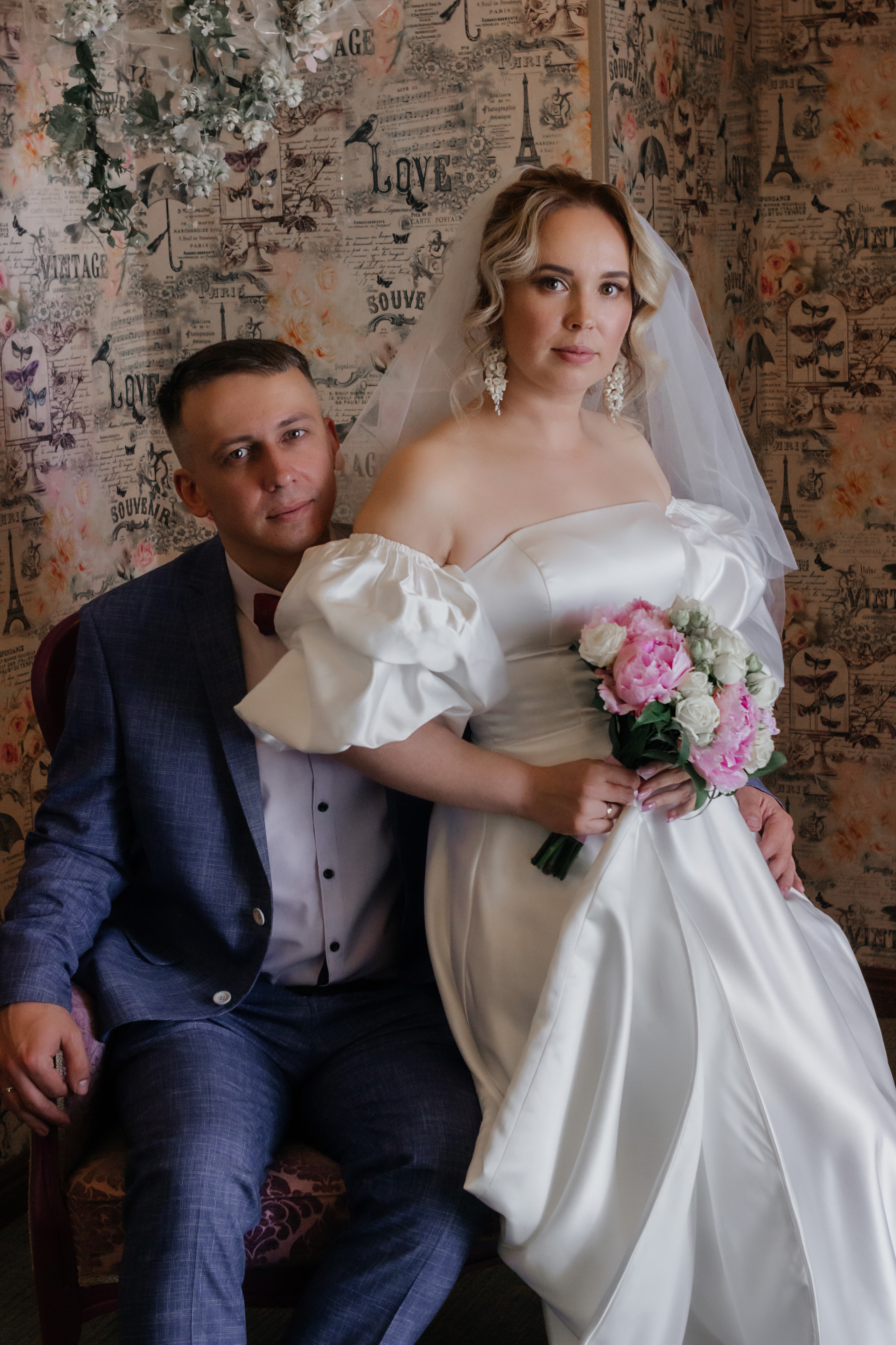 Свадебная прогулка в центре Нижнего Новгорода и по улице Рождественская. Свадебный фотограф и фотограф Love-Store в Нижнем Новгороде Анастасия