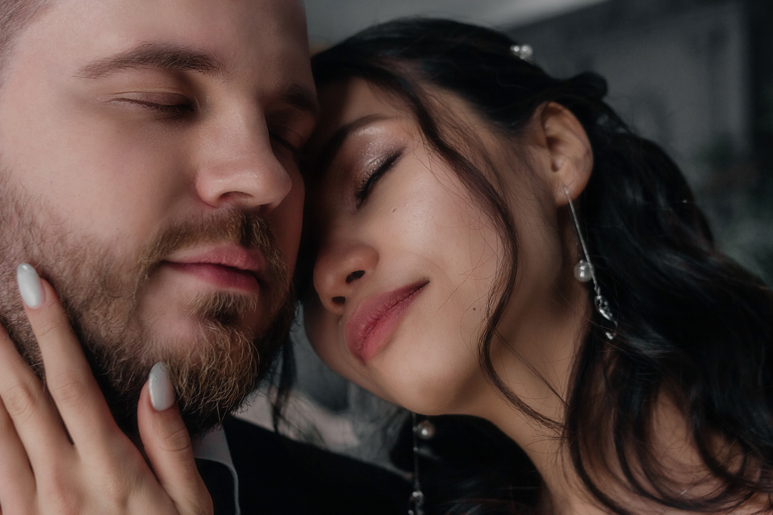 Свадебная прогулка в фотостудии Акт первый и регистрация брака в Автозаводском Доме Бракосочетания. Свадебный фотограф и фотограф Love-Store в Нижнем Новгороде Анастасия