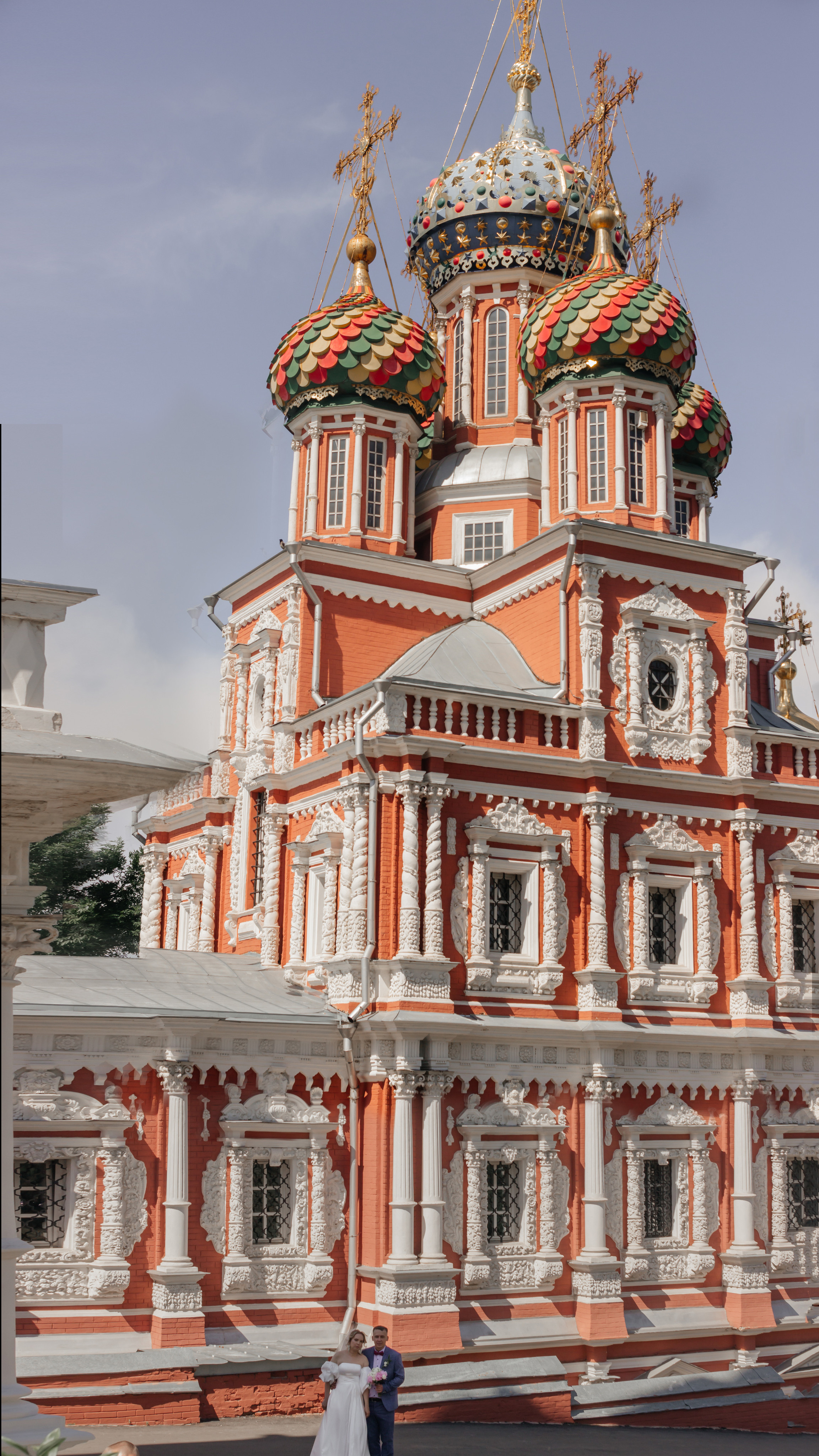 Свадебная прогулка в центре Нижнего Новгорода и по улице Рождественская. Свадебный фотограф и фотограф Love-Store в Нижнем Новгороде Анастасия