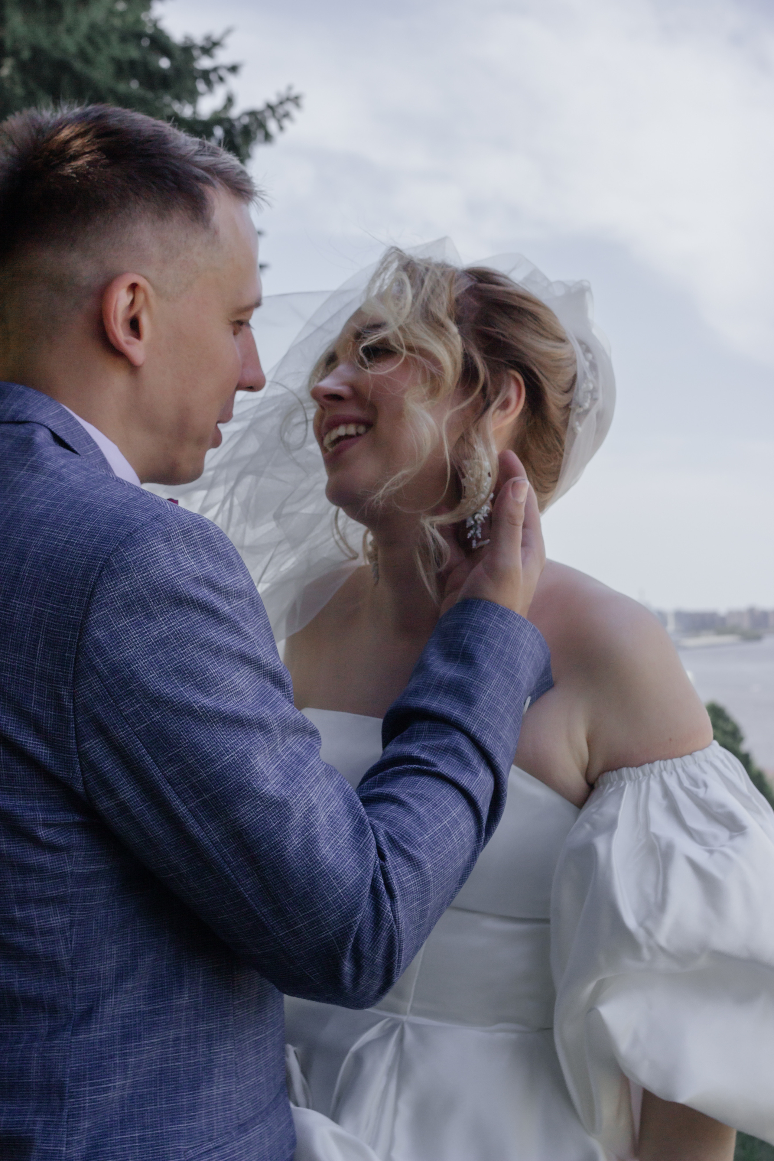 Свадебная прогулка в центре Нижнего Новгорода и по улице Рождественская. Свадебный фотограф и фотограф Love-Store в Нижнем Новгороде Анастасия