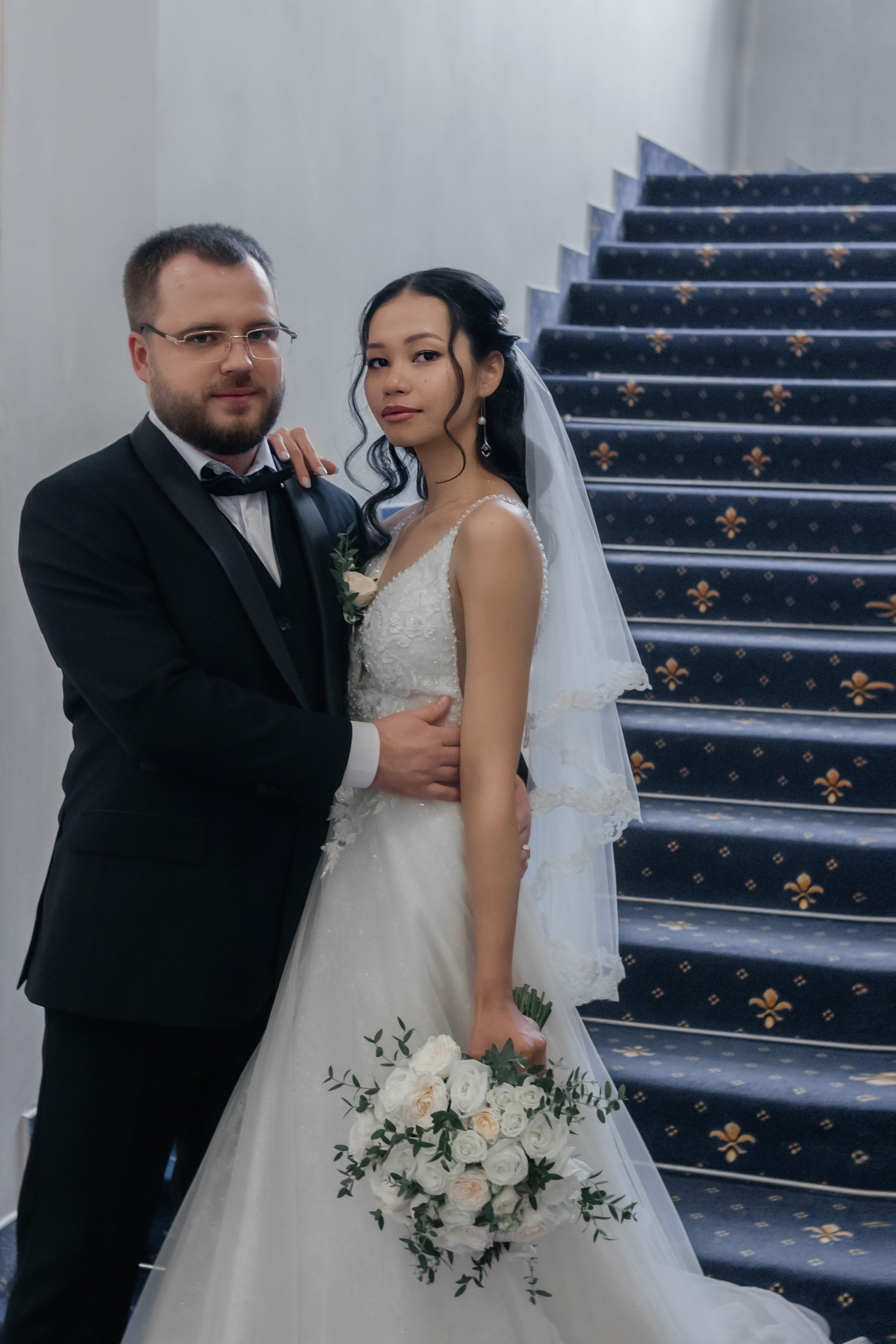 Свадебная прогулка в фотостудии Акт первый и регистрация брака в Автозаводском Доме Бракосочетания. Свадебный фотограф и фотограф Love-Store в Нижнем Новгороде Анастасия