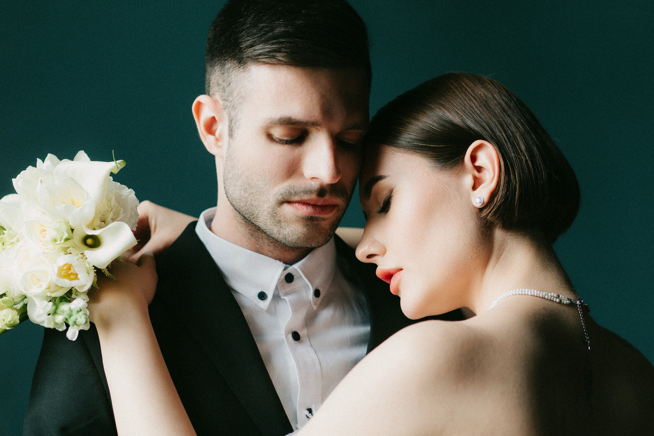 Свадебное love story в студии. Фотограф в Москве и любой точке земного шара Алёна Вялова (Чулкова)