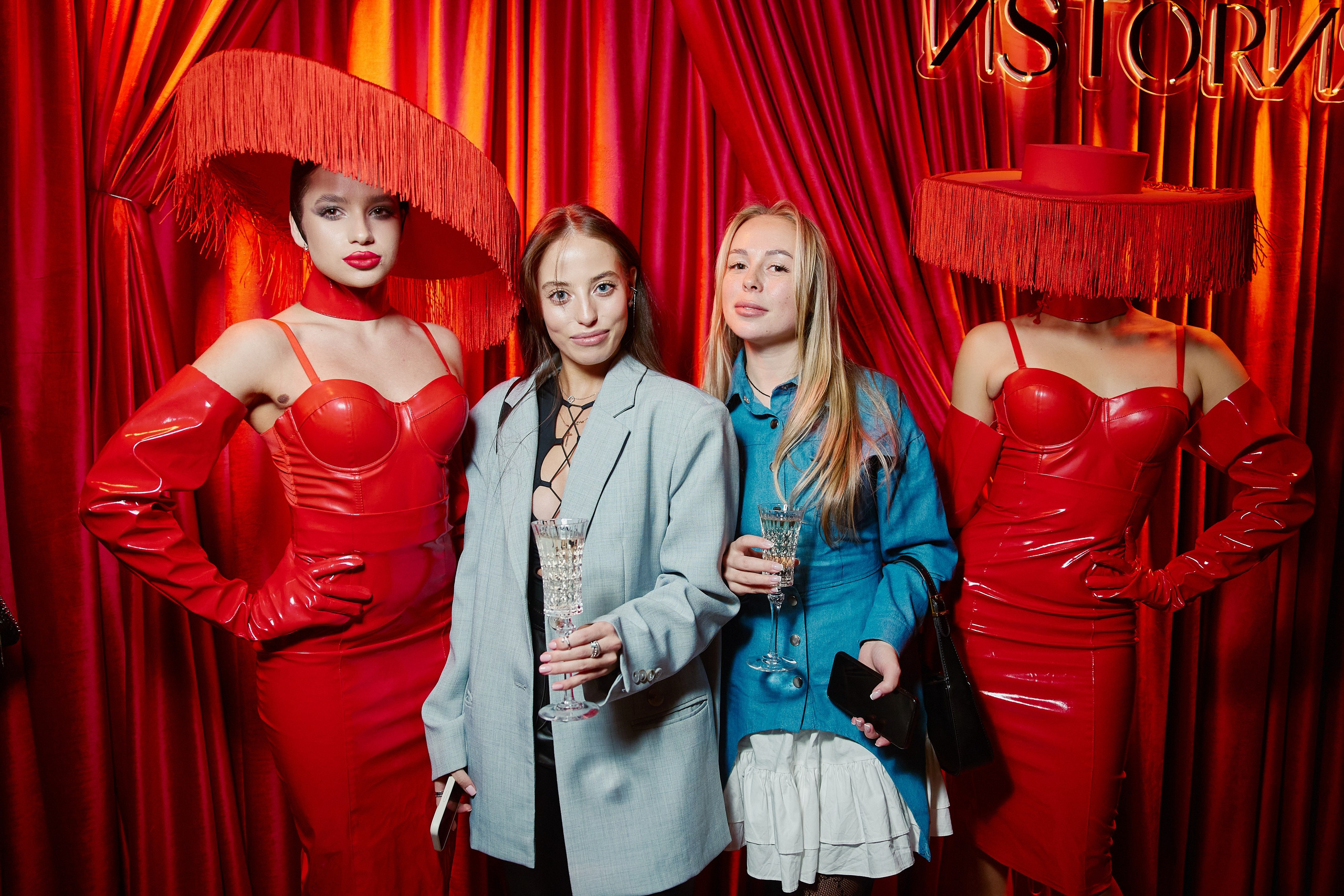 ИSTORИЯ GRAND OPENING. ФОТОГРАФ НА МЕРОПРИЯТИЕ ОТ СОЛЬ МЕДИА PRODUCTION