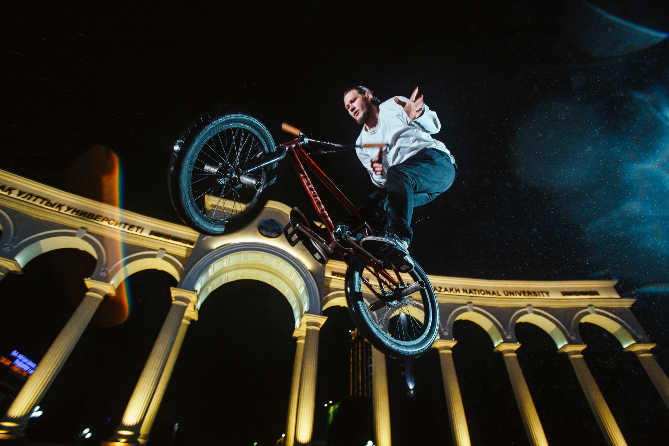 Action. Фотограф в Алматы Виктор Магдеев