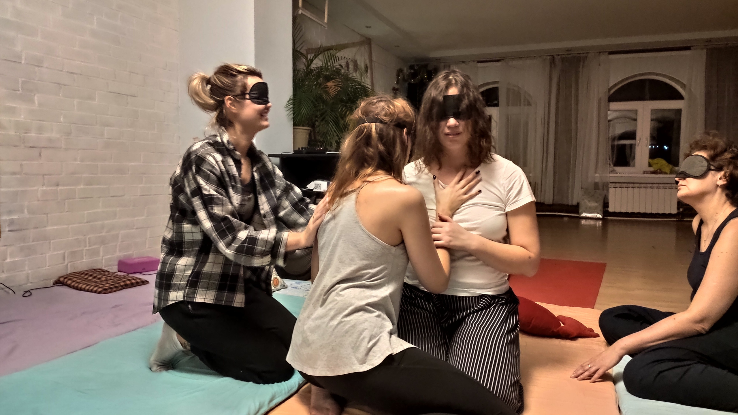 Тантра занятия на семинаре у Андрея