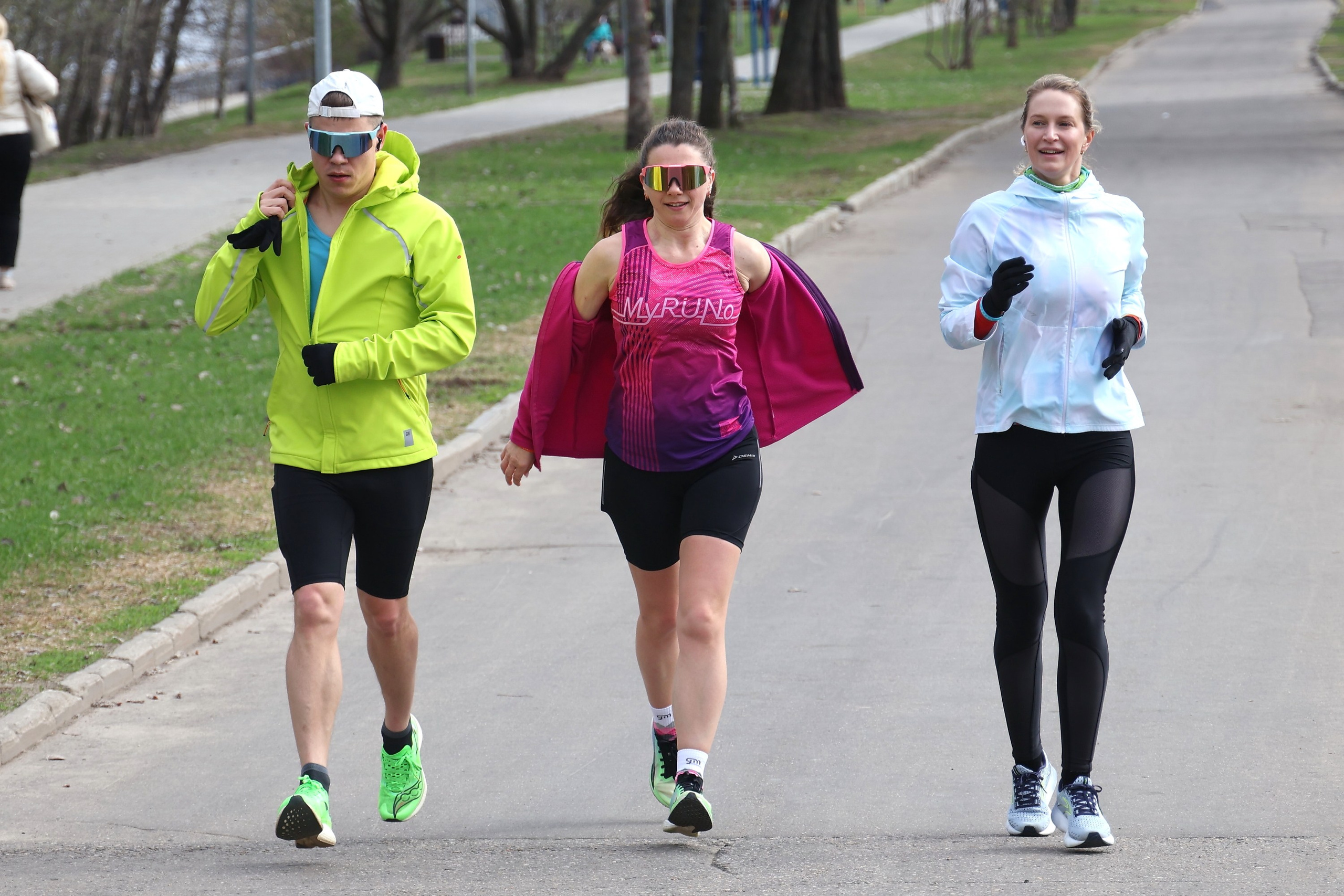 Забег «Контольная десятка» от RUN for PEOPLE. Спортивный и репортажный фотограф Ермакова Светлана