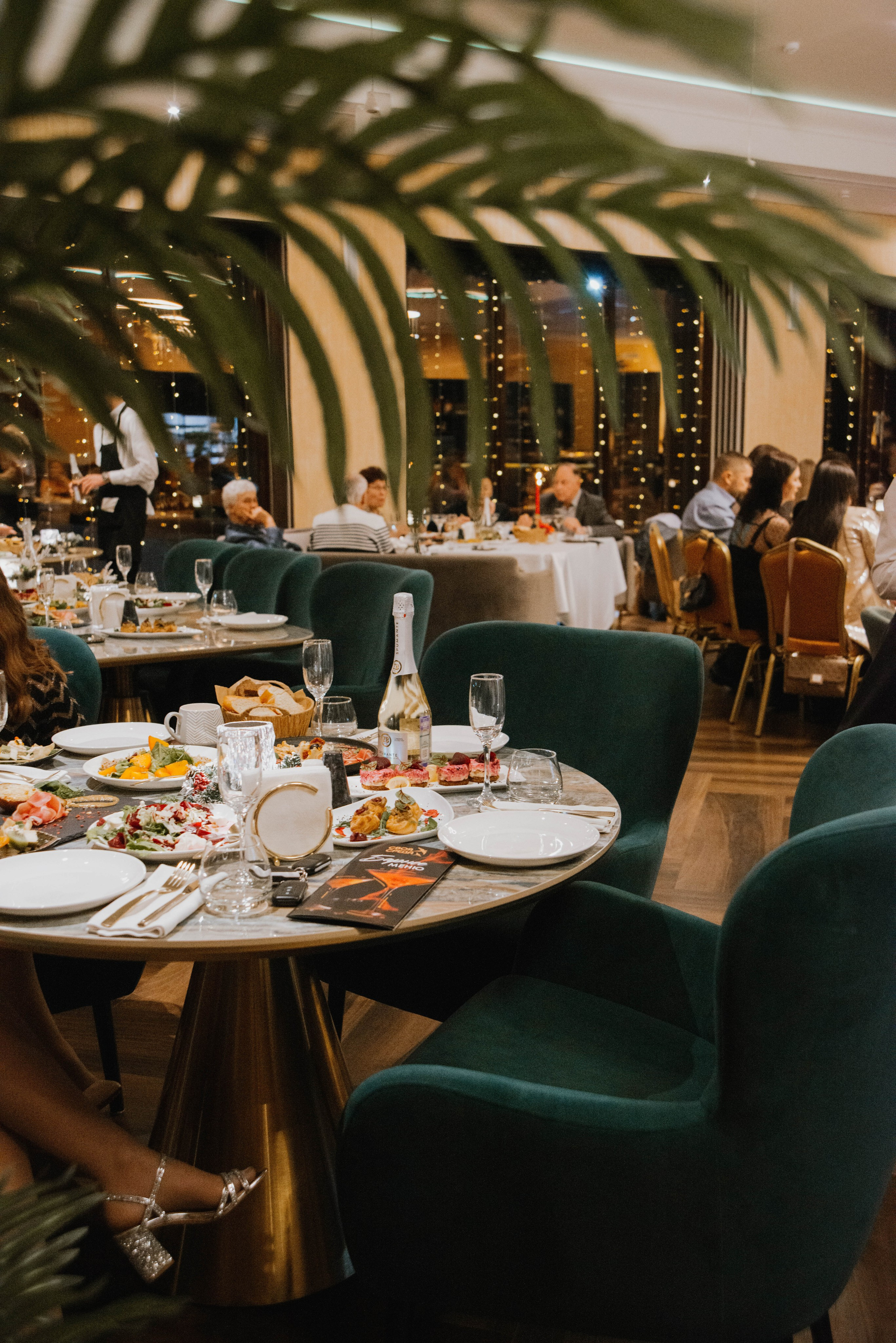 Праздник в стенах клубного пространства «Своя Среда». Ксения Glossa. Портретный и репортажный фотограф в Самаре