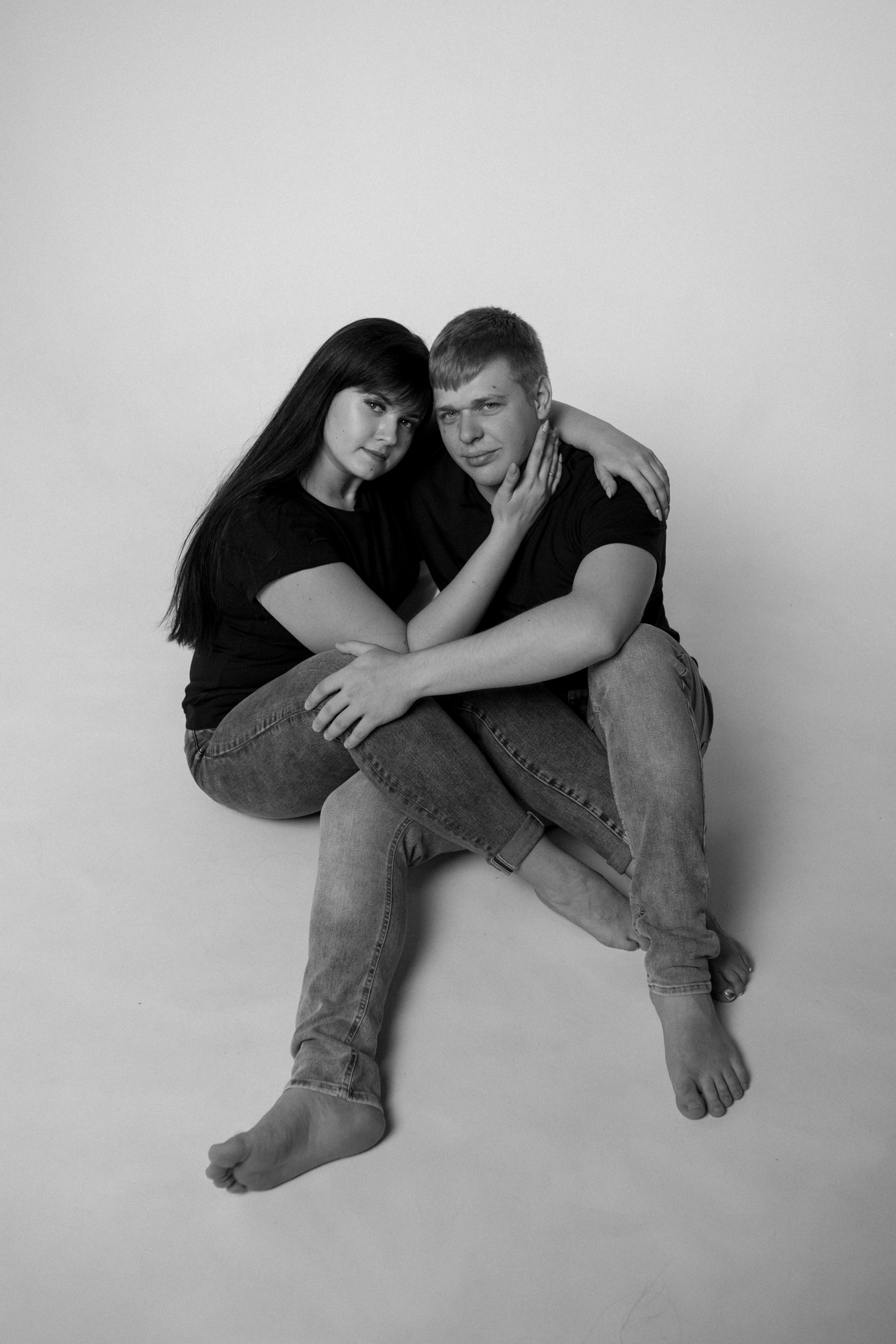 Семейная история Александра и Анастасии с детьми в студии на циклораме. Свадебный и семейный фотограф в Ставрополе Попова Дарья