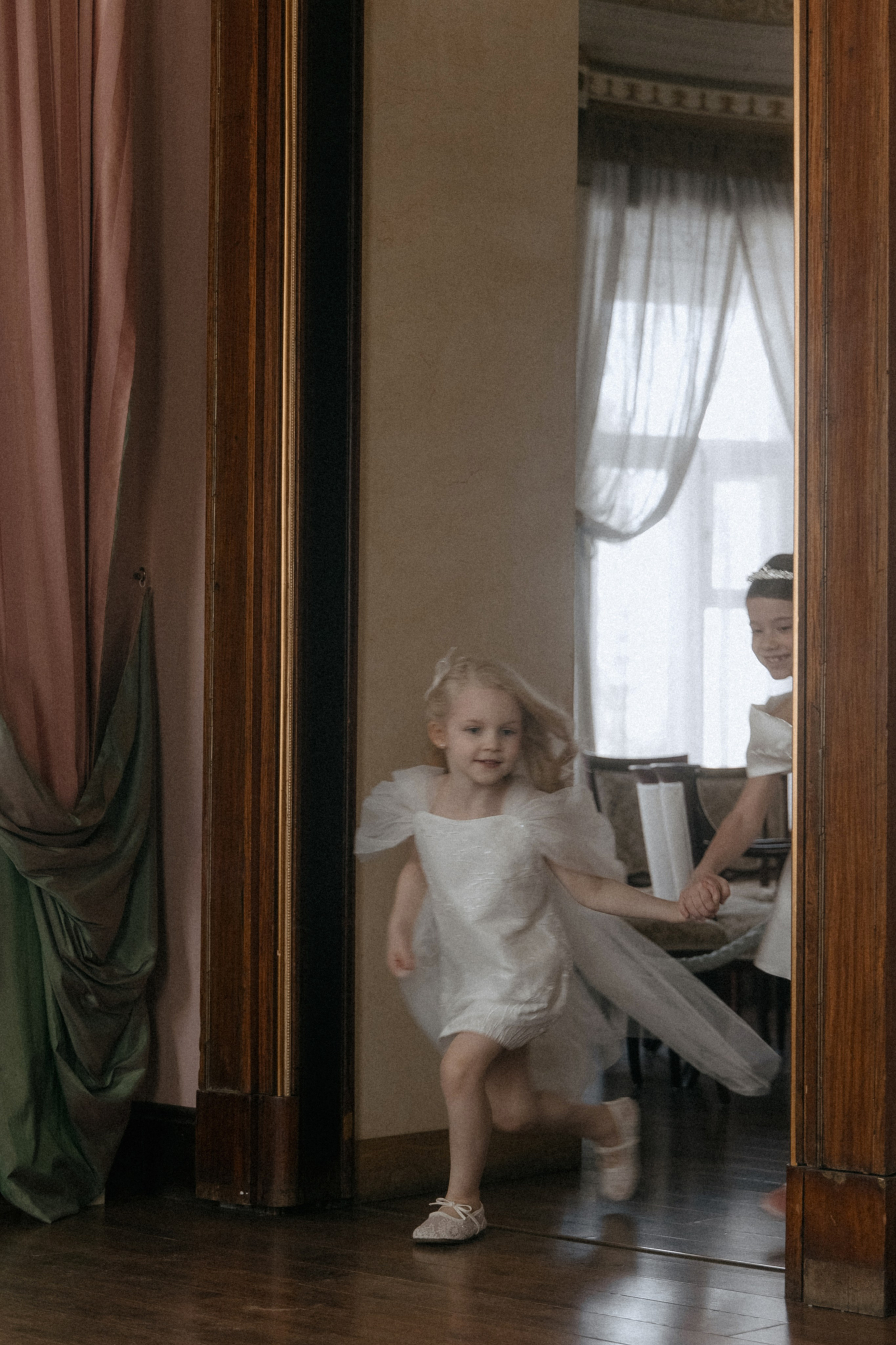 Свадебная фотосъемка в Середниково. Свадебный фотограф Москва