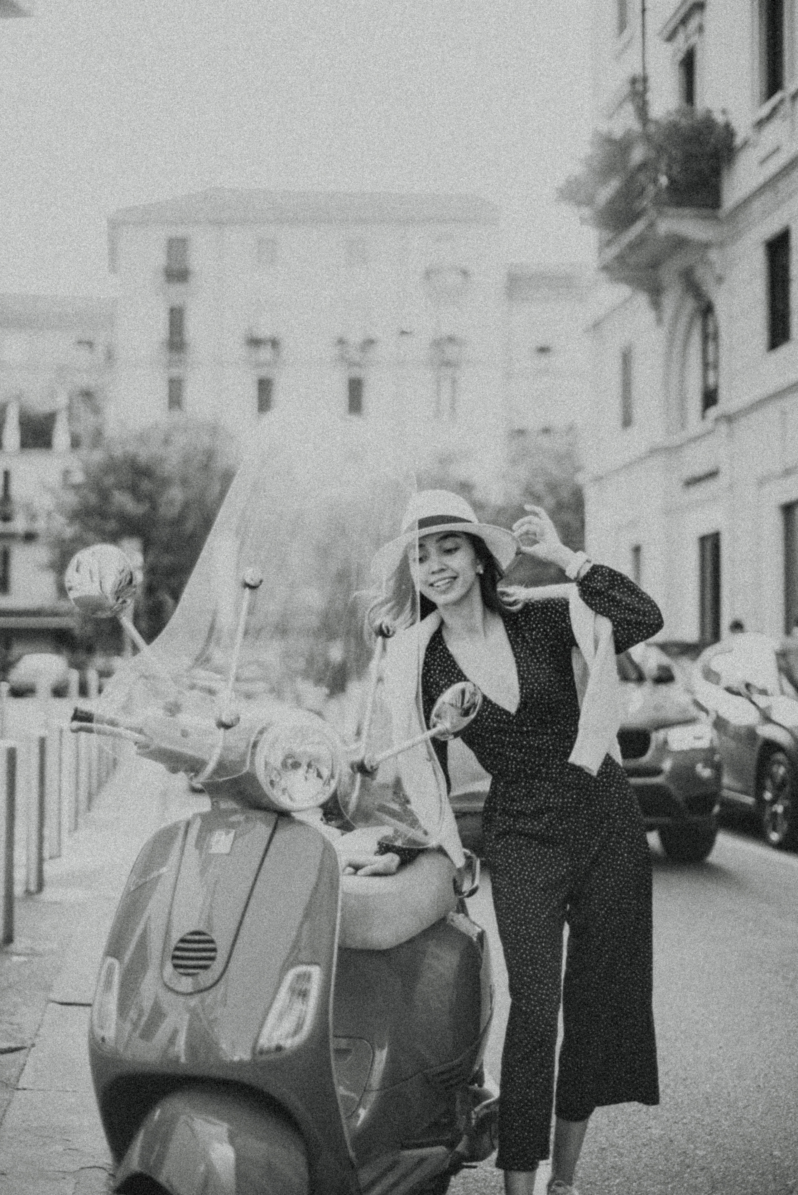 Austrian girl and her hat. Фотограф Василиса Гордеева