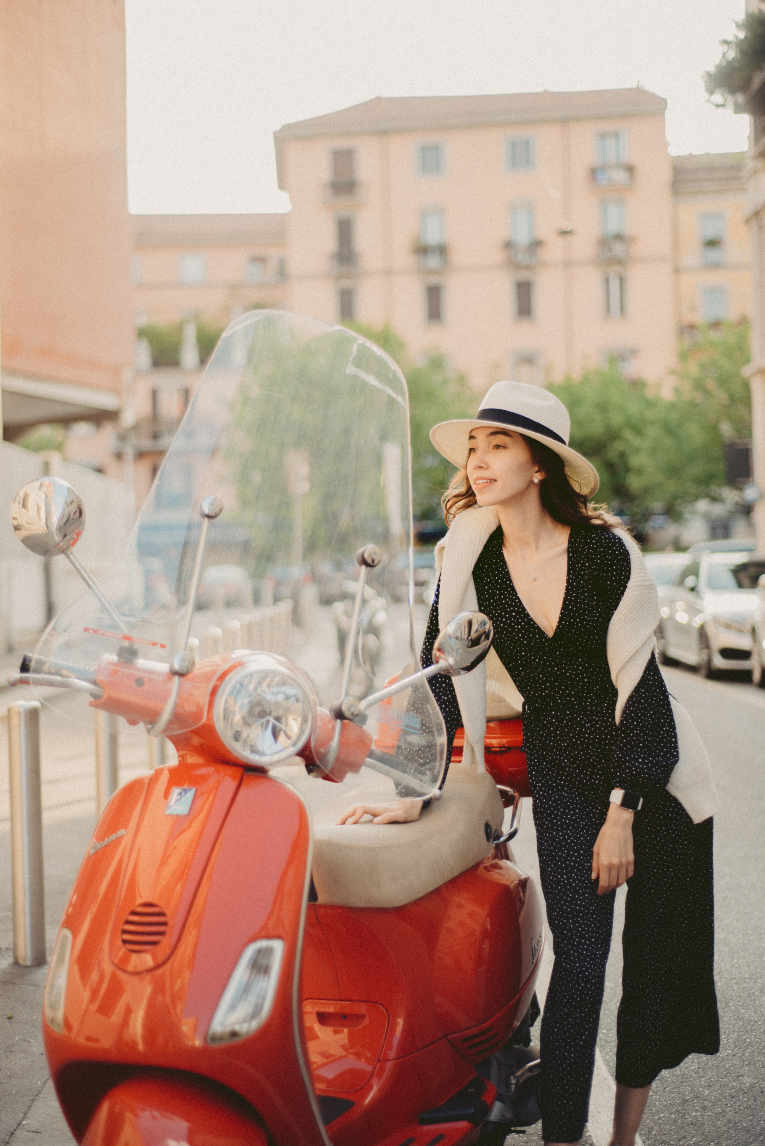 Austrian girl and her hat. Фотограф Василиса Гордеева