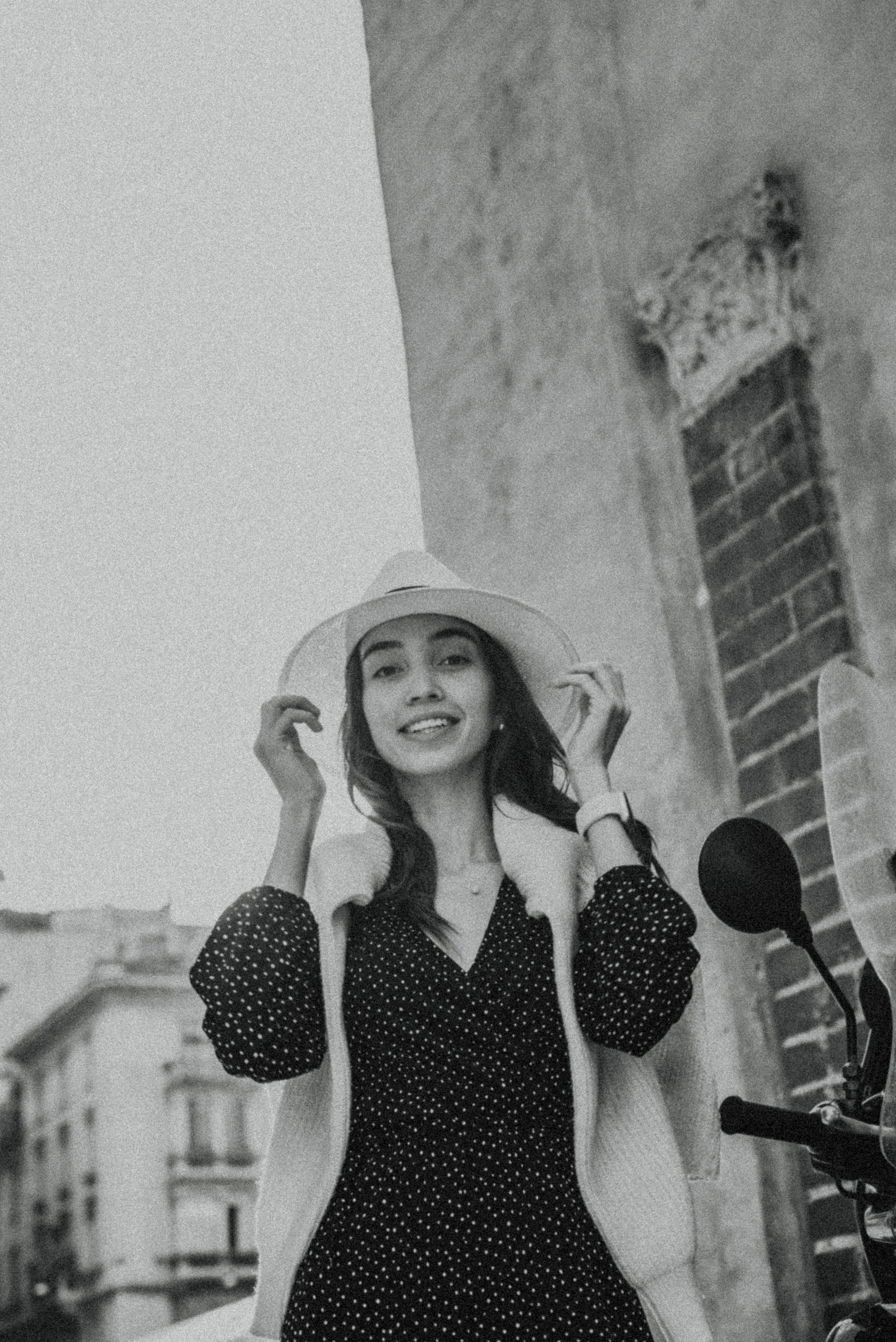 Austrian girl and her hat. Фотограф Василиса Гордеева