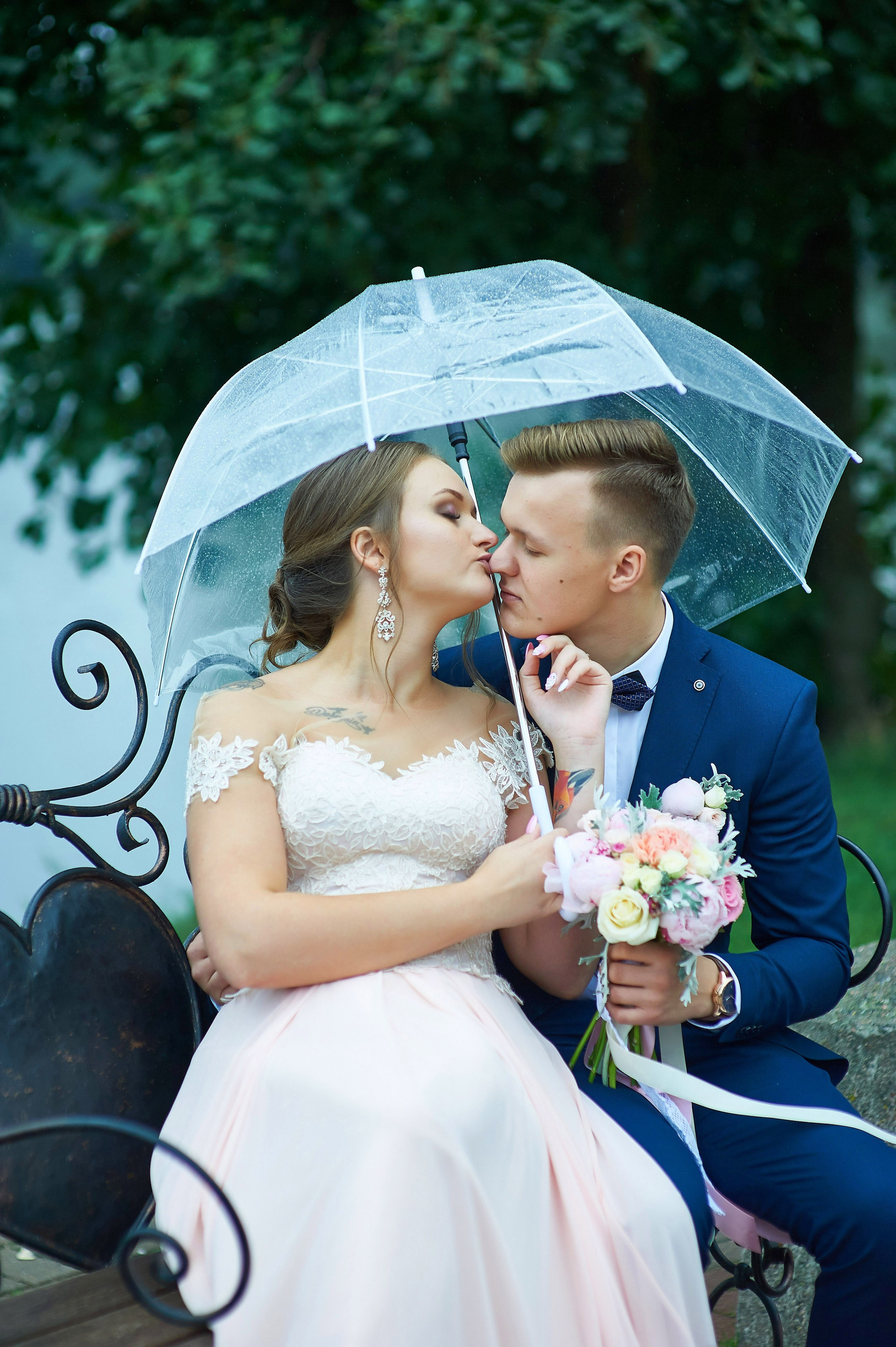 Ульяна и Дмитрий (свадебная прогулка в Сестрорецке под дождем, , фотосессия в верхнем парке Петергофа). Портретный, семейный и свадебный фотограф в Санкт-Петербурге и в Пушкине Ширяев Денис
