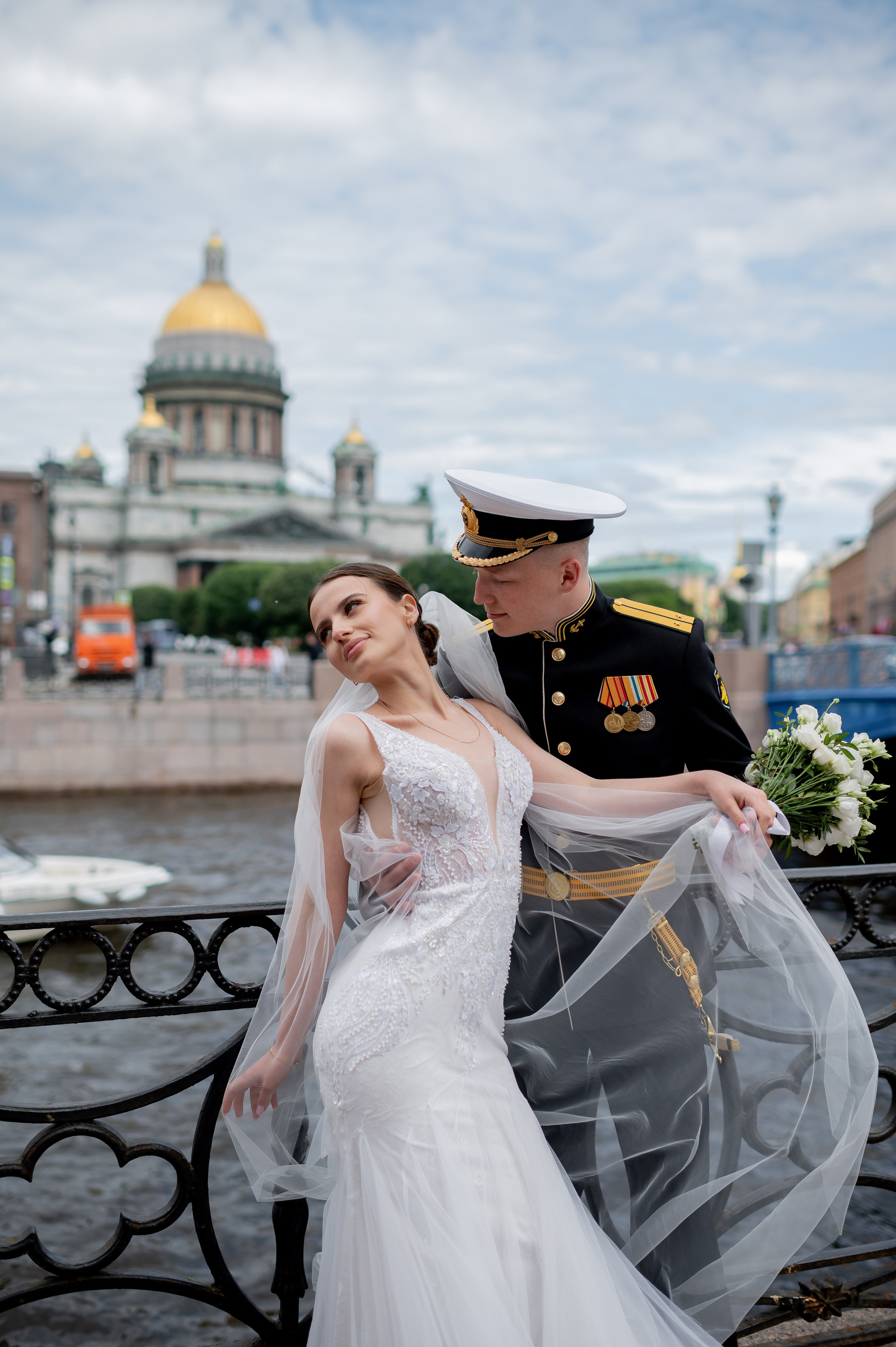 Елизавета и Максим (фотосессия у Дворца Штиглица, набережная Мойки и у Законодательного собрания). Портретный, семейный и свадебный фотограф в Санкт-Петербурге и в Пушкине Ширяев Денис