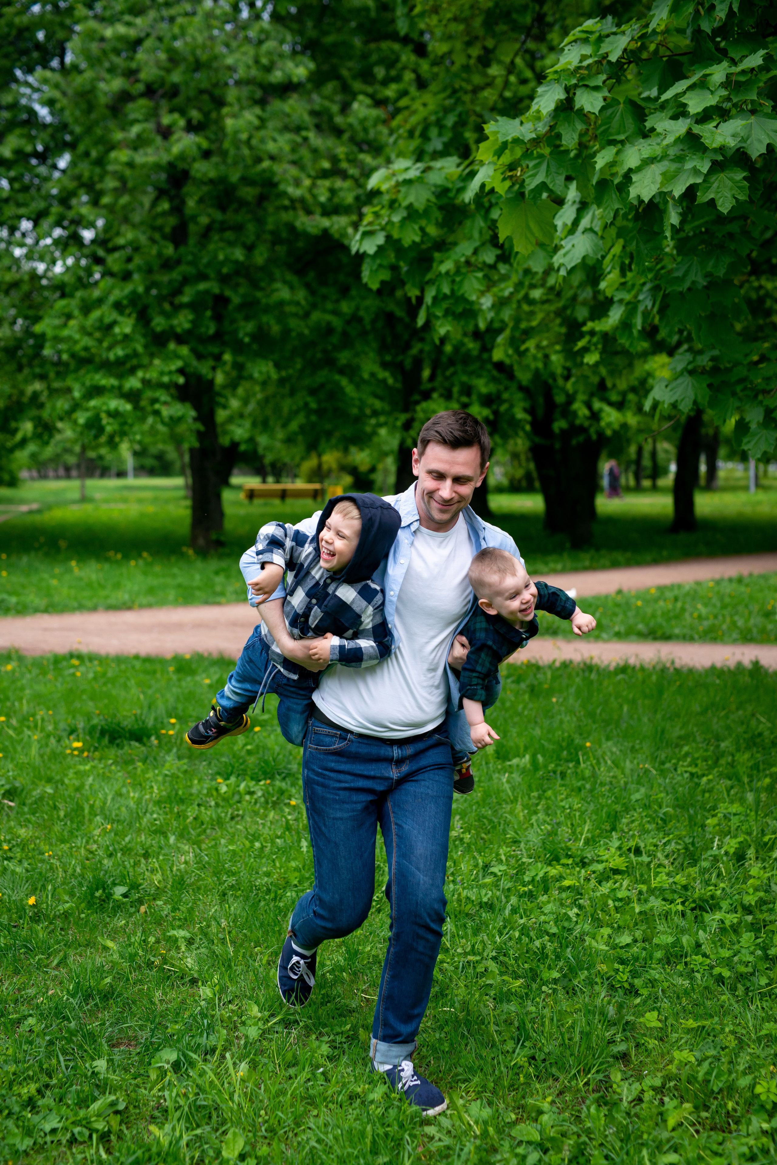 Наташа и Дима (фотосессия в цветущих садах). Портретный, семейный и свадебный фотограф в Санкт-Петербурге и в Пушкине Ширяев Денис