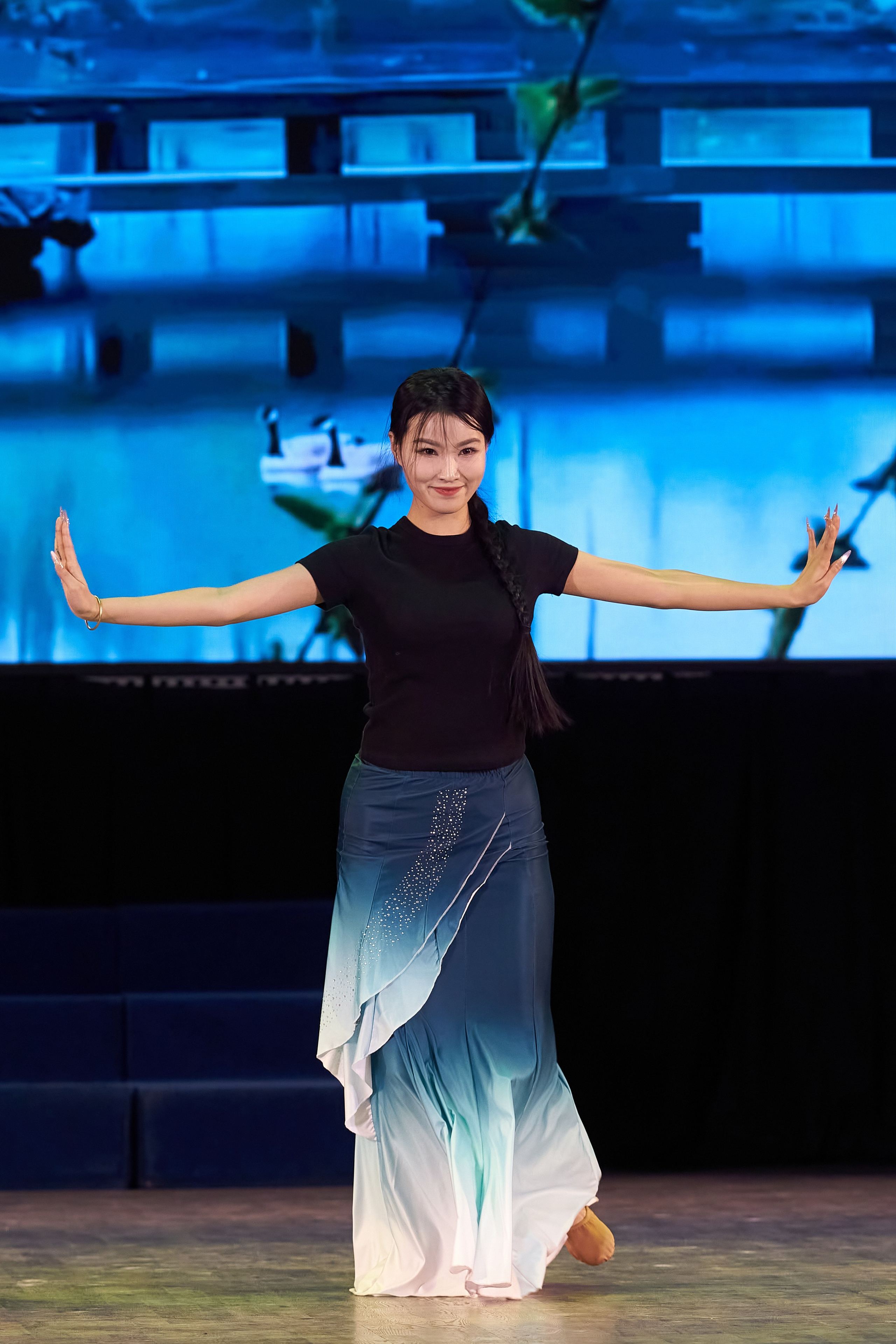 Лю Вэй. Китай. Танец встречи с весной