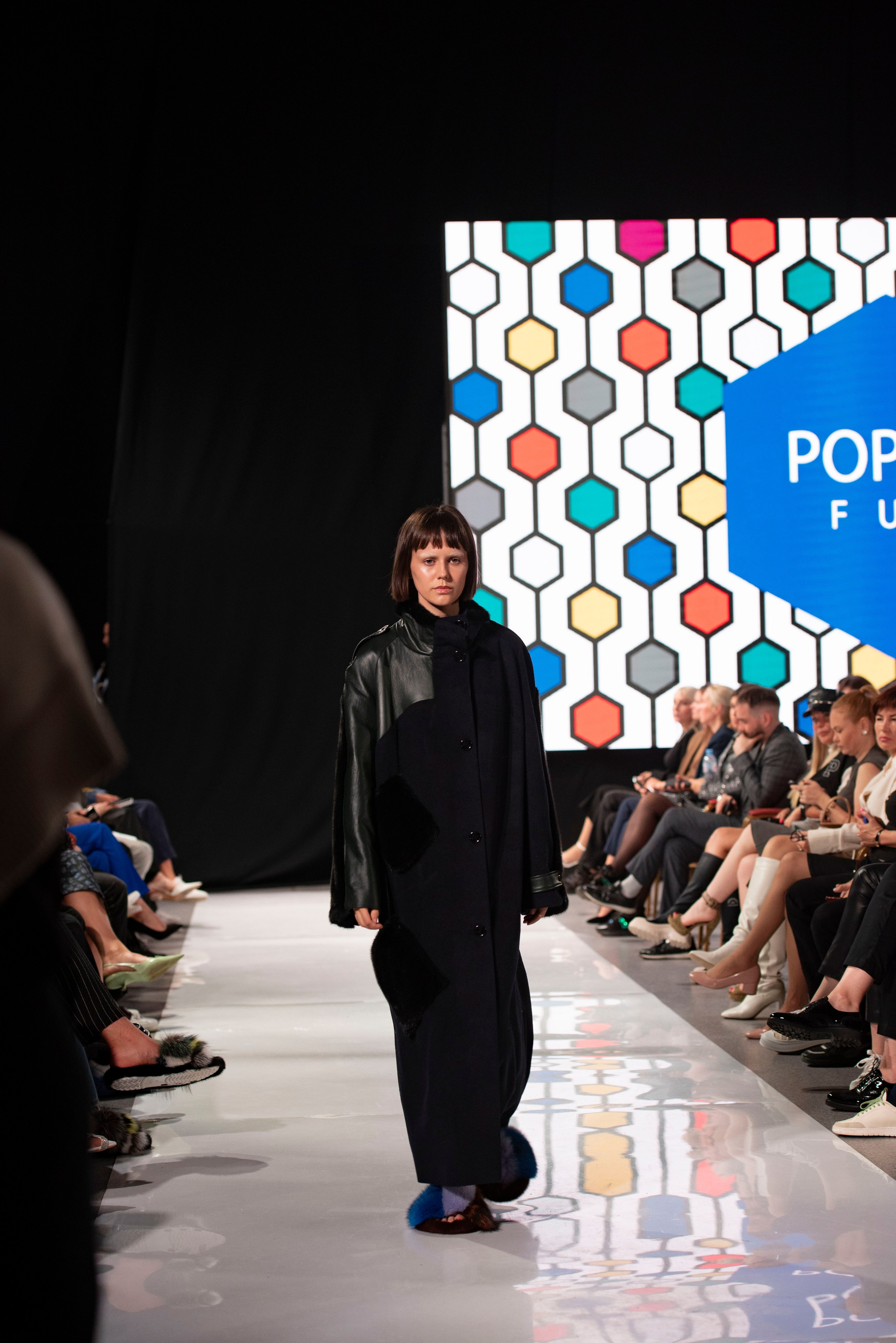 Фотограф на модельный показ. Свадебный, семейный, фэшн фотограф, школьный фотограф в Сочи