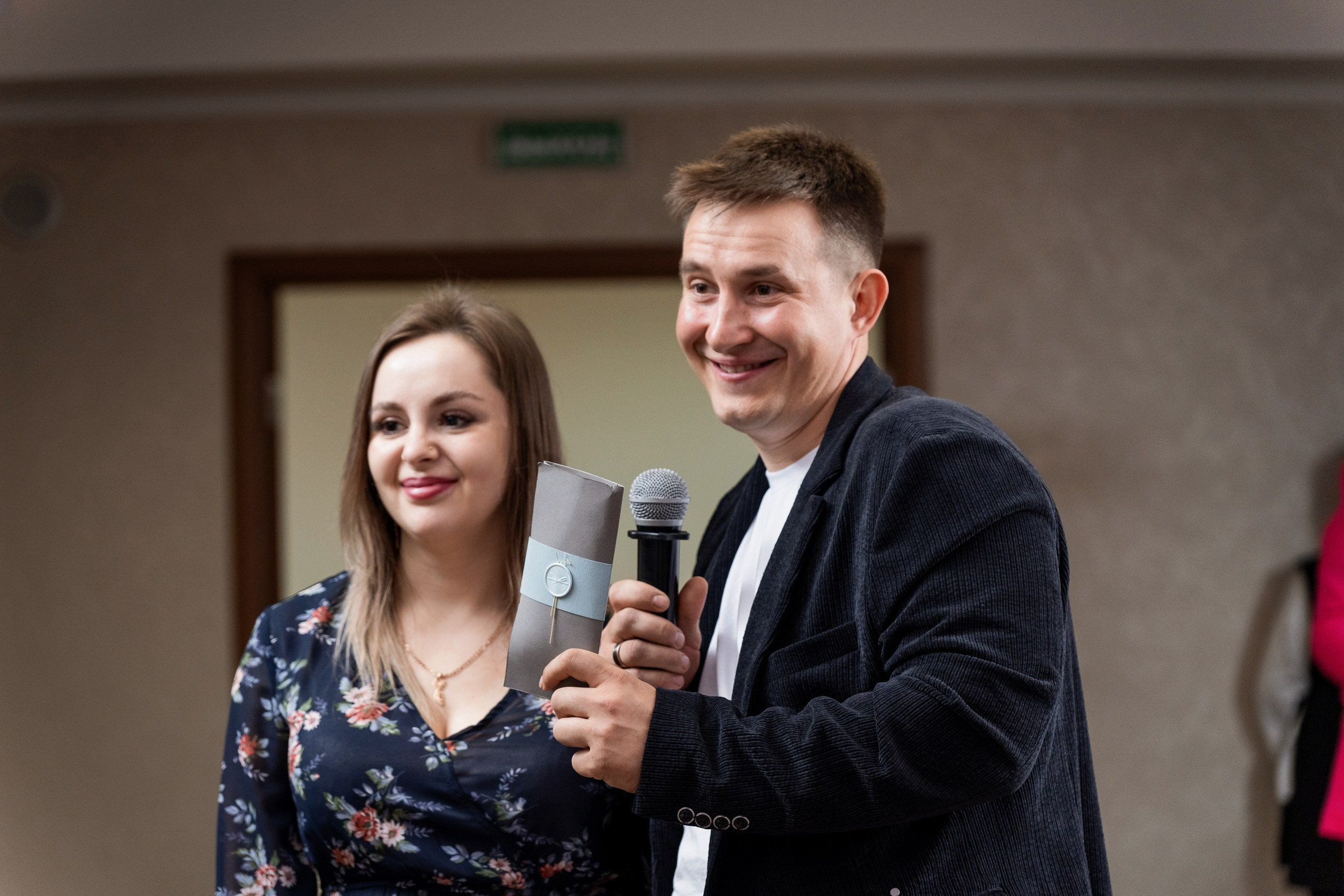 Фотосъемка 10-летнего юбилея свадьбы в Петропавловске-Камчатском, Юбилейная семейная фотосессия в Петропавловске-Камчатском, Романтическая фотосессия "Оловянная свадьба" в студии Петропавловска-Камчатского, Трогательные юбилейные фотосессии пар в Петропавловске-Камчатском, Стоимость профессиональной съемки юбилея брака в Петропавловске-Камчатском.