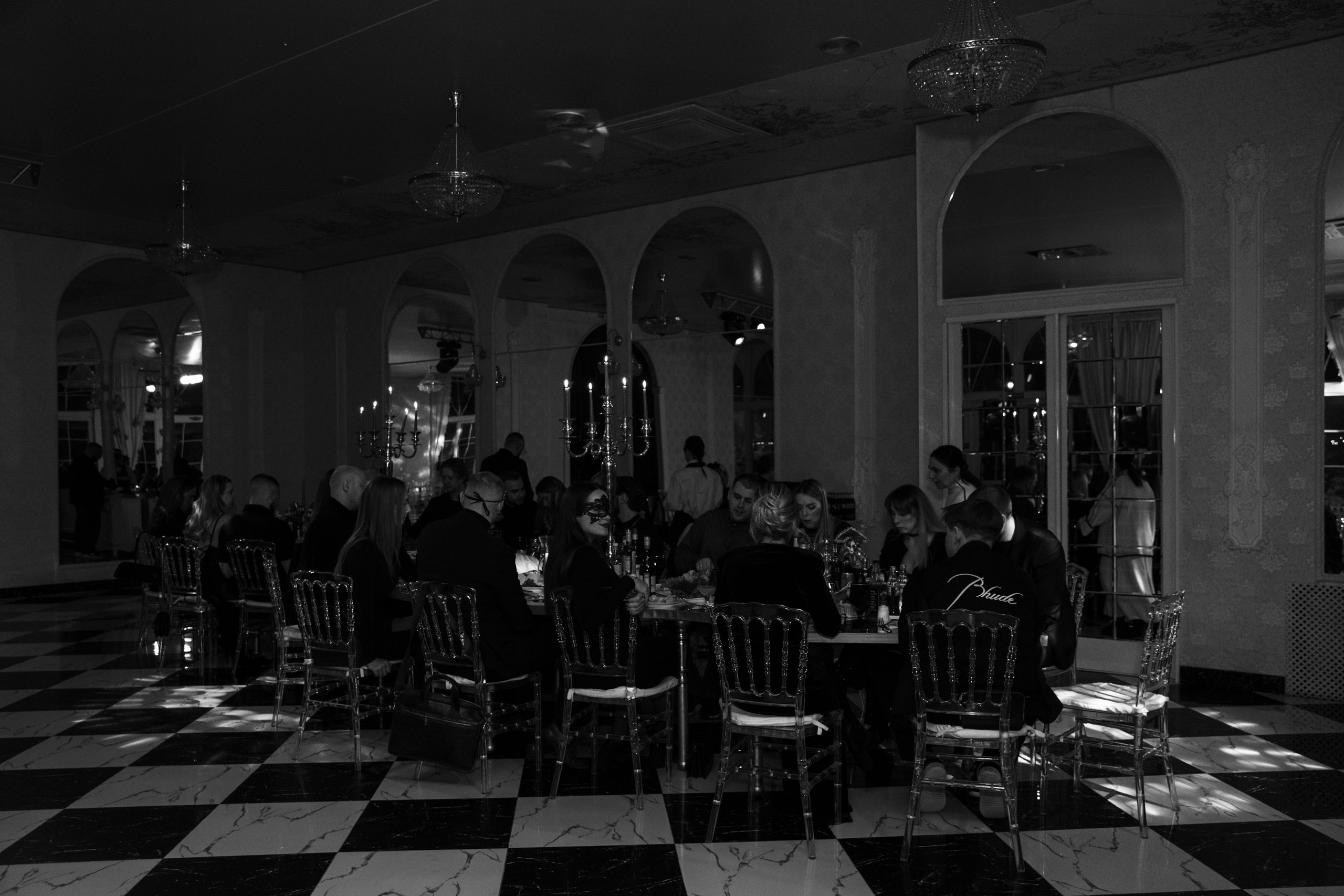 Камерный день рождения в ресторане «Bellagio». Свадебный и семейный фотограф Виолетта Сидельникова. Краснодар, Россия, Беларусь, Европа