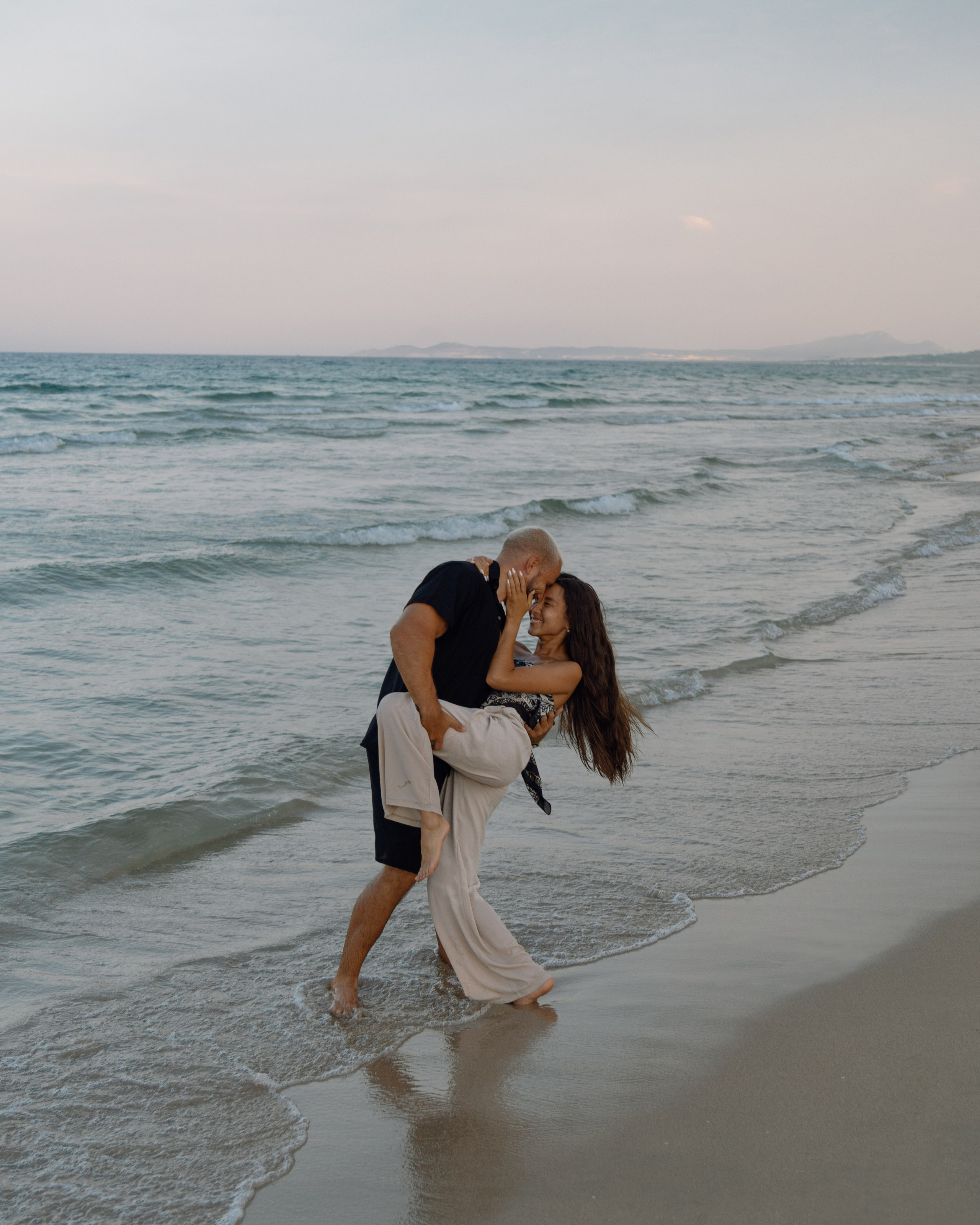 Ksenya & Alex. Travel & Life style Photographer