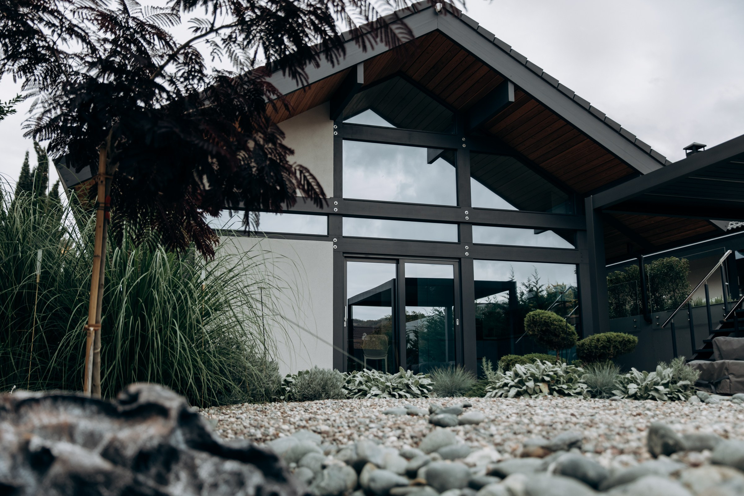 Съёмка для компании INTEQ HAUS из Москвы. Фотограф в Крыму — Федор зайцев. Свадебная, семейная и портретная съёмка. Фотографии для контента, для бизнеса. Корпоративная съёмка