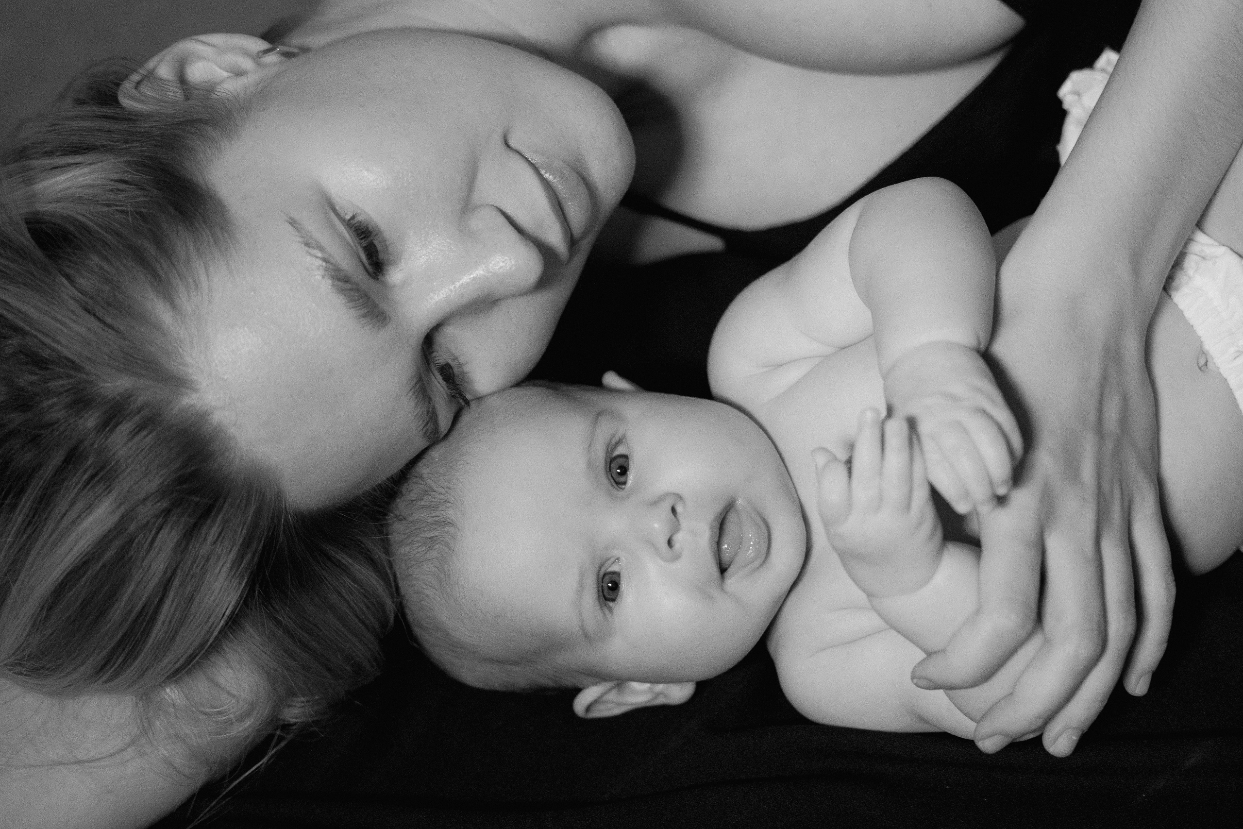 МИР (А) В ОБЪЯТИЯХ МАМЫ. Свадебный и семейный фотограф | Слоним, Гродно| Варя Режа́бек